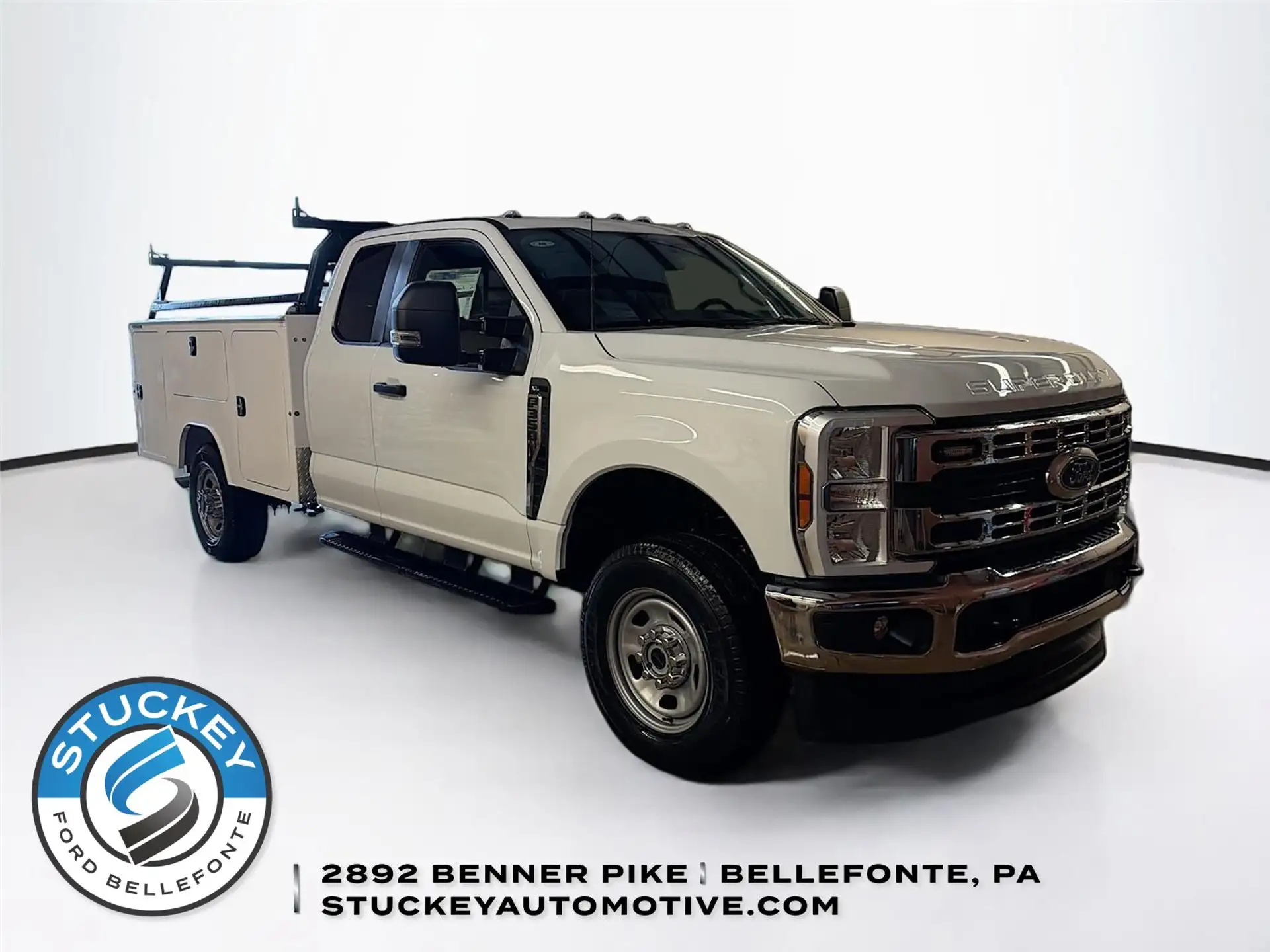 2026 Ford F-350 XL 4x4 SuperCab 168-In SRW's photo