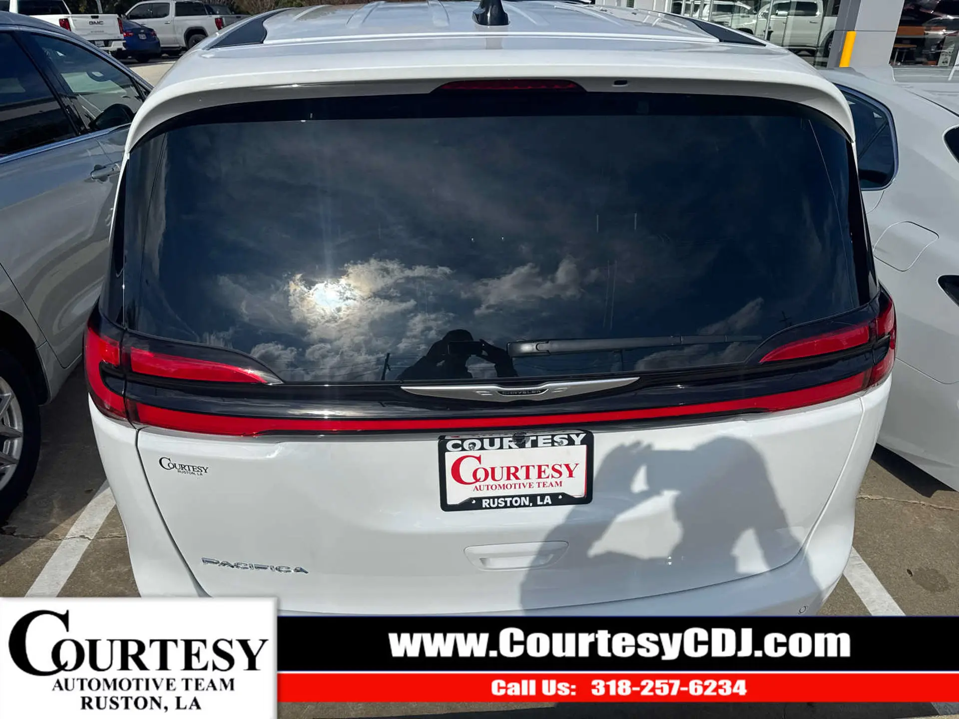 2026 Chrysler Pacifica Select photo 5