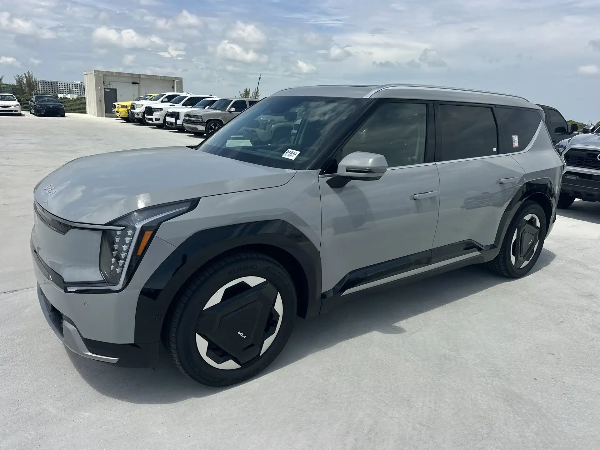 2026 Kia EV9 Land AWD's photo