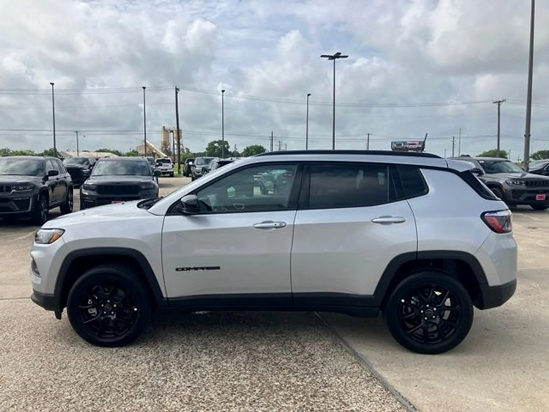 2026 Jeep Compass Altitude 4X4 photo 4