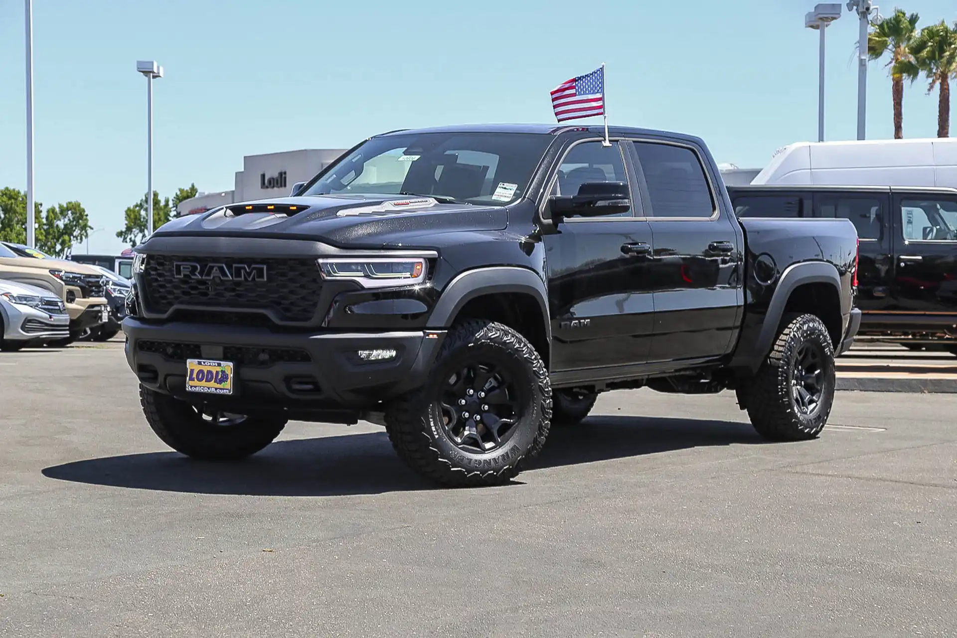2026 RAM 1500 RHO 4x4 Crew Cab 5'7's photo
