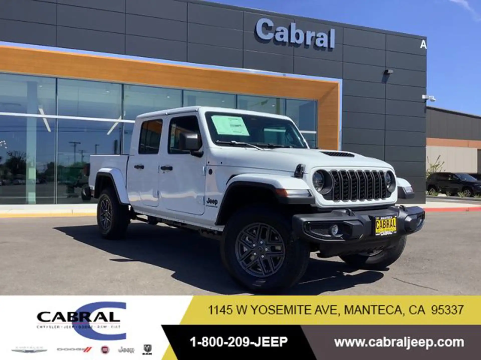 2026 Jeep Gladiator Sport S Auto's photo