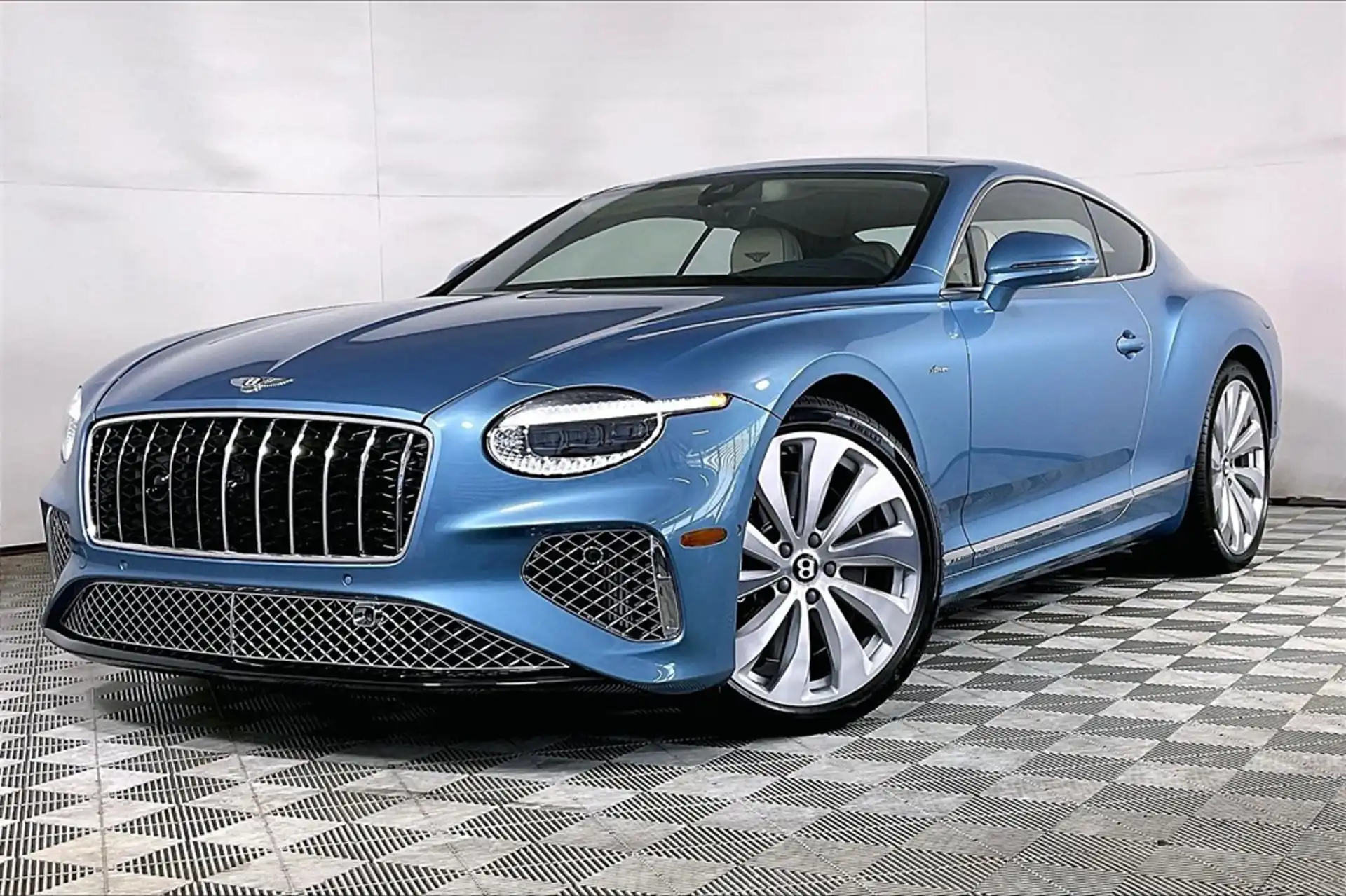 2026 Bentley Continental GT Azure's photo
