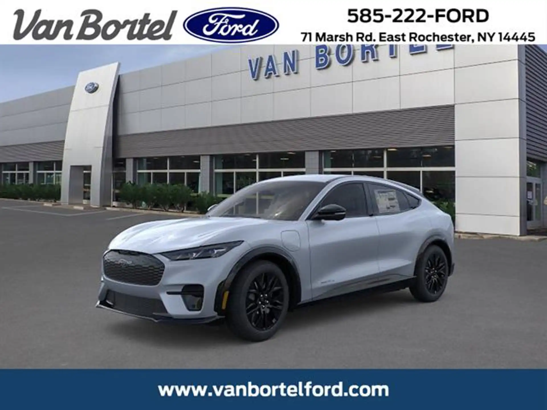 2026 Ford Mustang-Mach-e Premium's photo