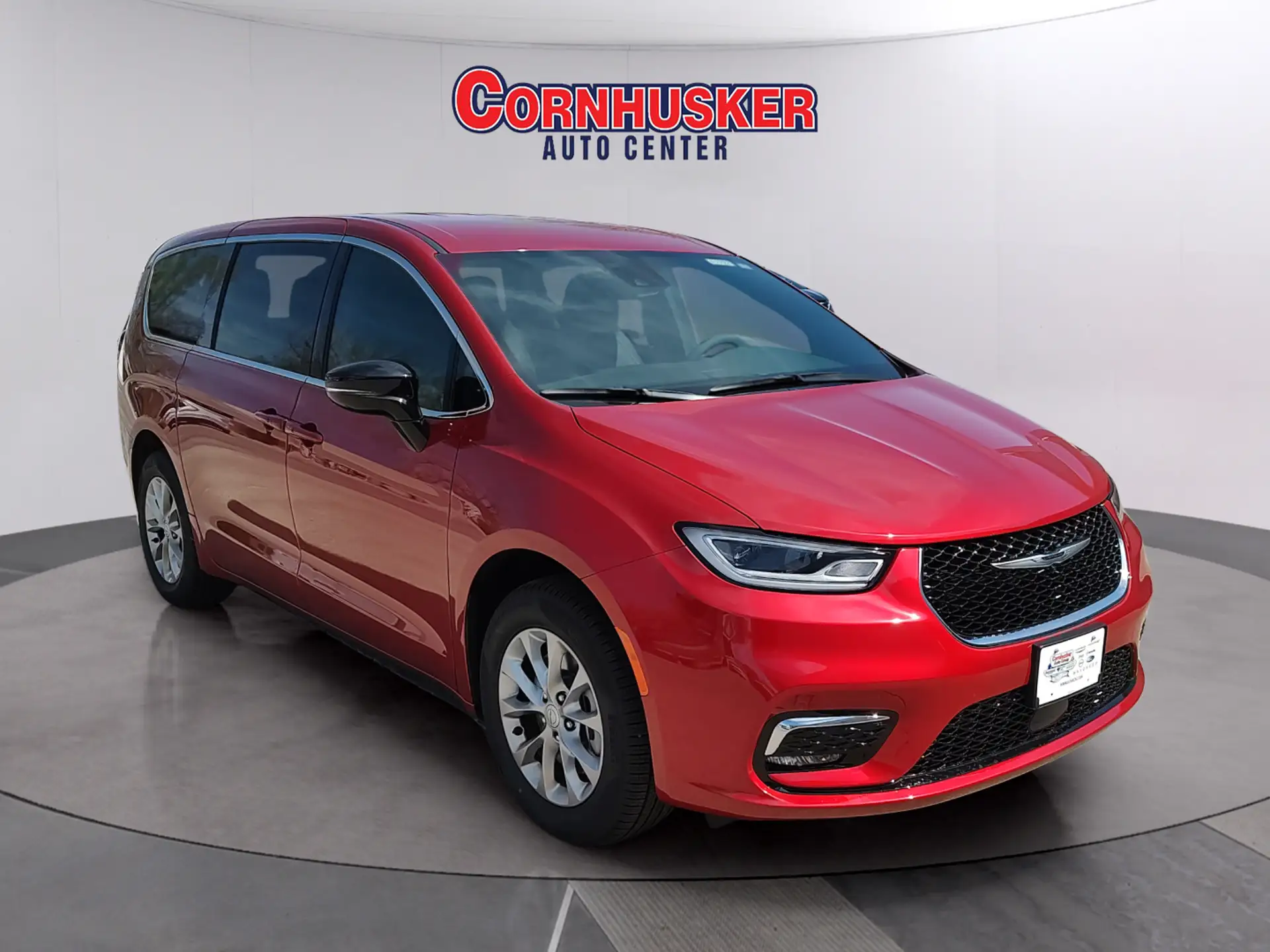 2026 Chrysler Pacifica Select AWD photo 1