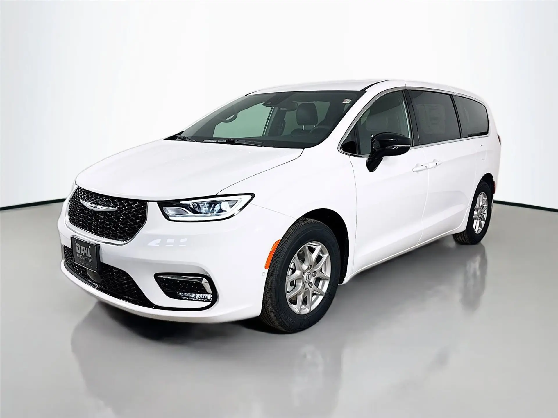 2026 Chrysler Pacifica Select photo 3