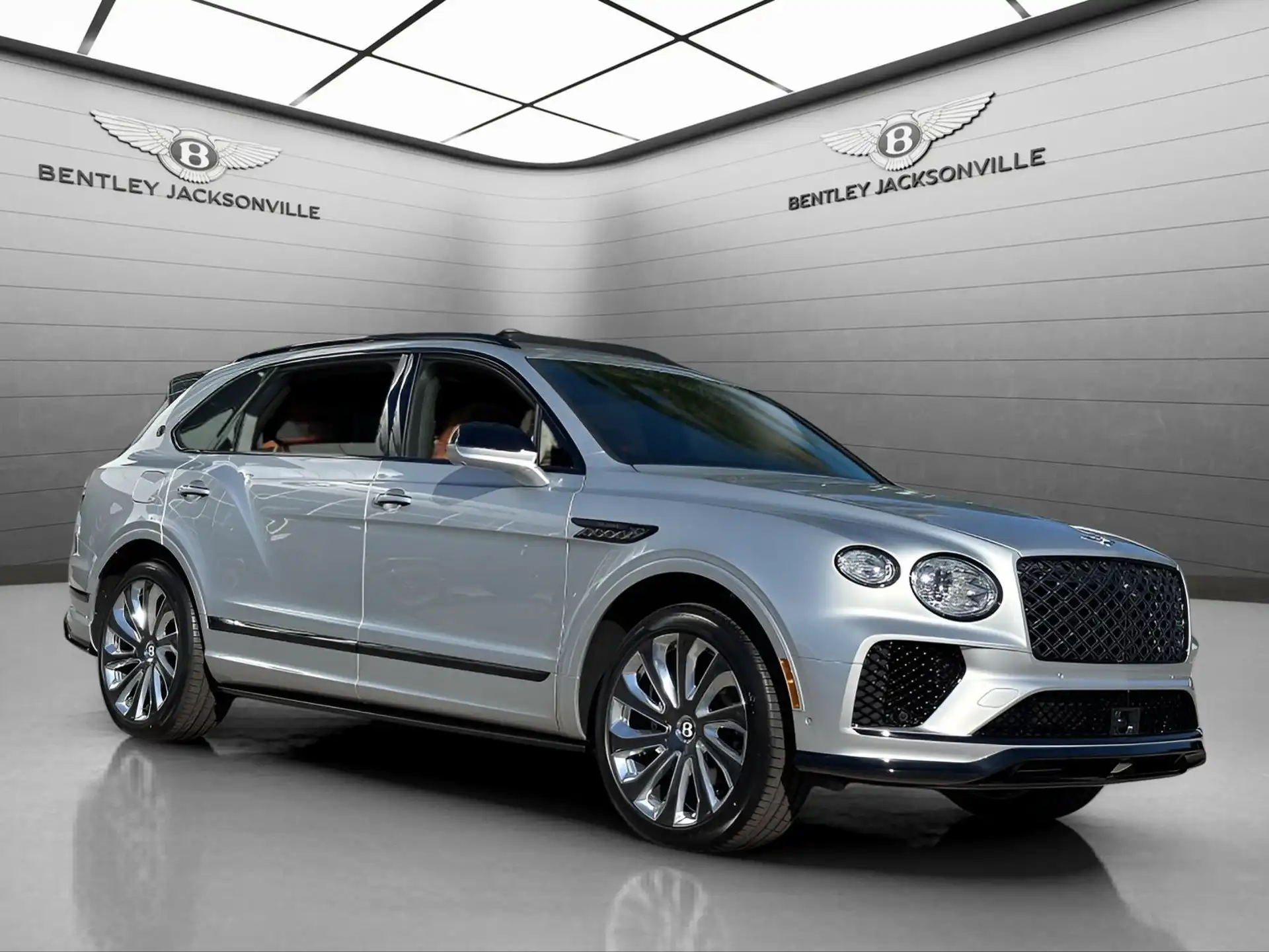 2025 Bentley Bentayga EWB Mulliner's photo