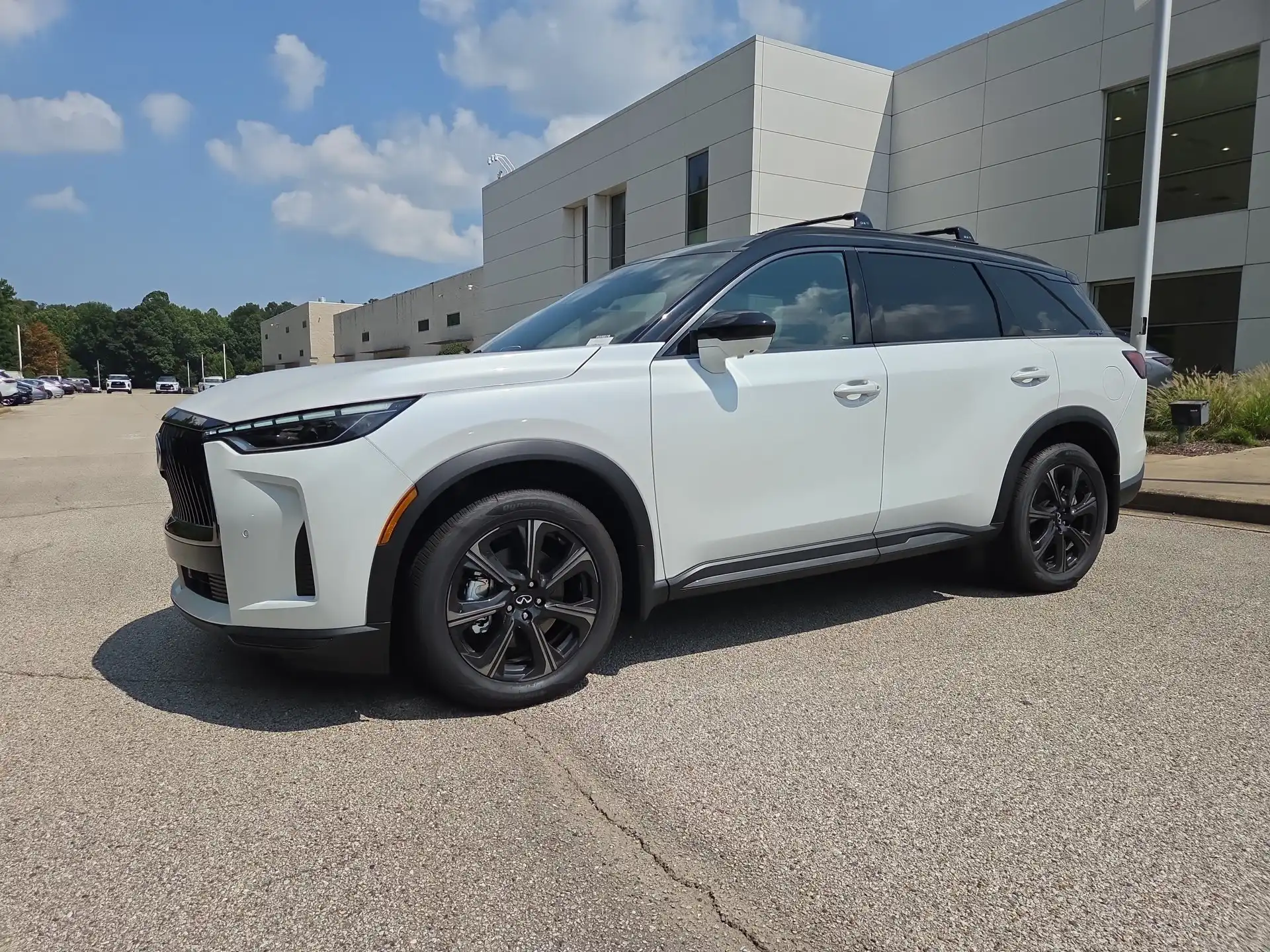 2027 INFINITI QX60 AUTOGRAPH AWD's photo