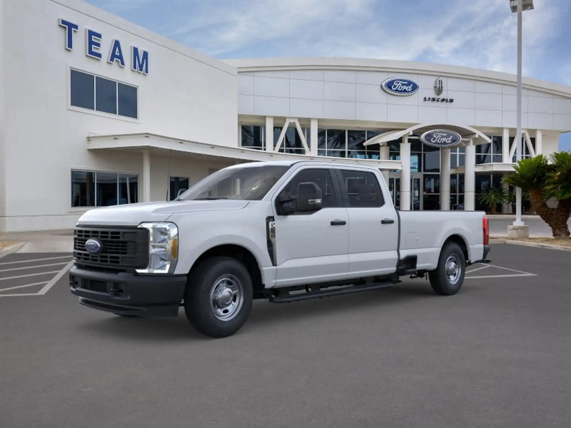 2026 Ford F-250 XL Crew Cab 8' Box's photo