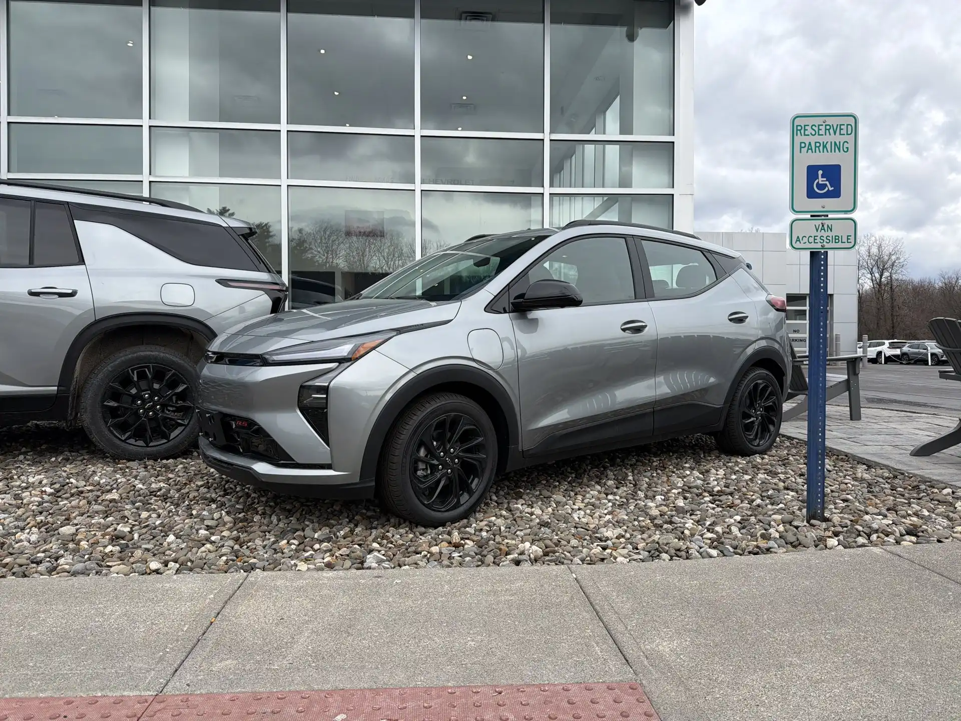 2027 Chevrolet Bolt EV RS Auto's photo