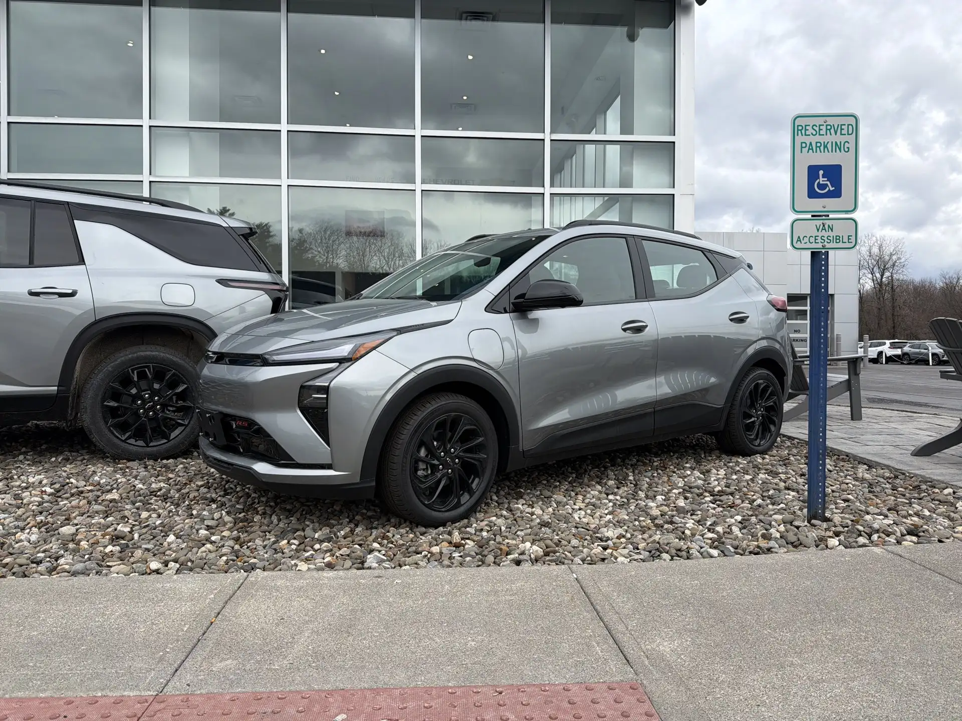 2027 Chevrolet Bolt EV RS Auto's photo