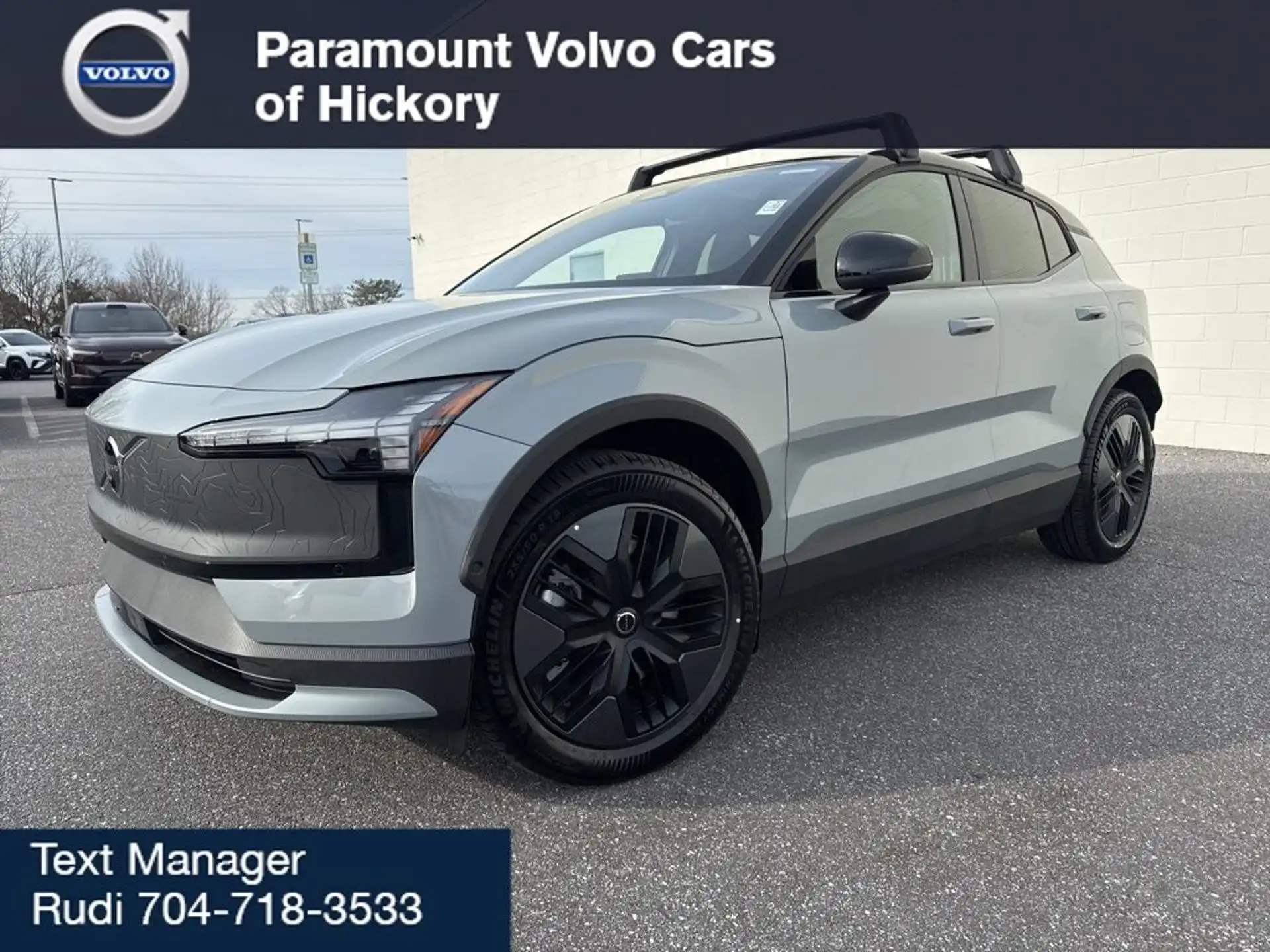 2026 Volvo EX30 Twin Motor Cross Country Ultra's photo