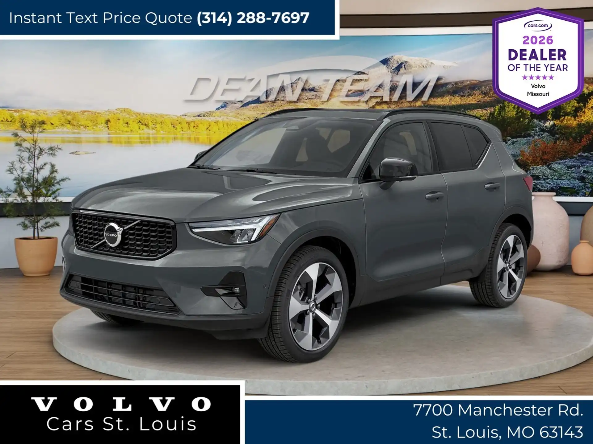 2026 Volvo XC40 B5 Plus Dark AWD's photo