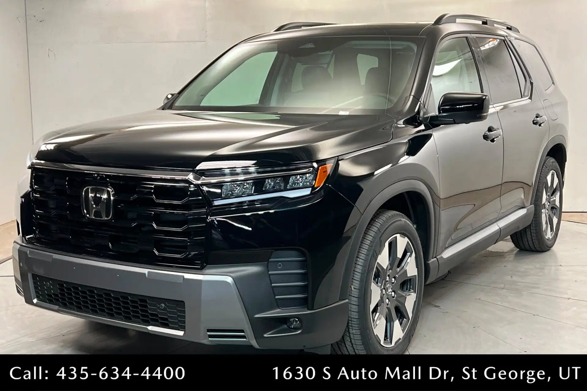 2026 Honda Pilot Touring AWD's photo