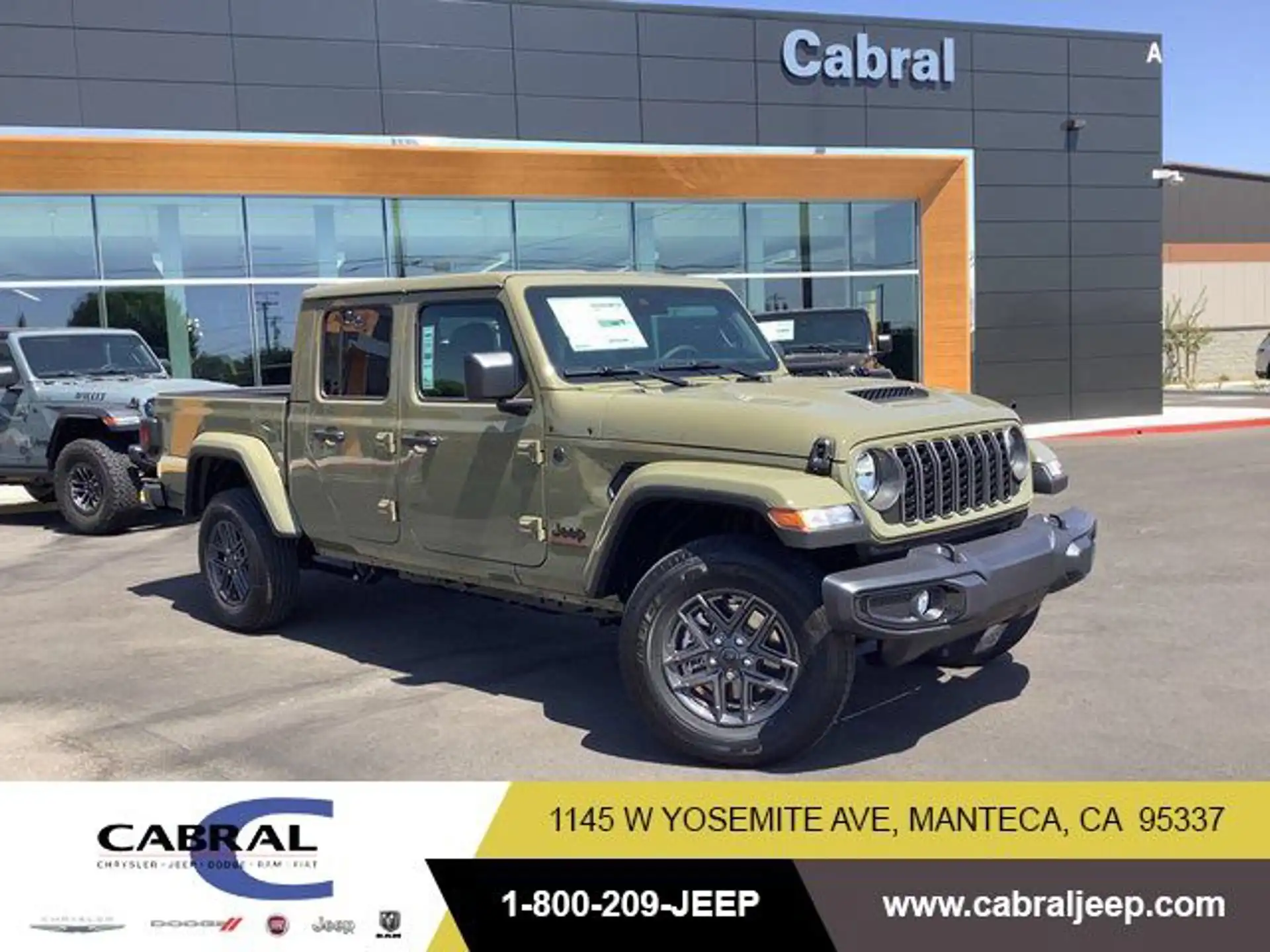 2025 Jeep Gladiator Sport S Auto's photo