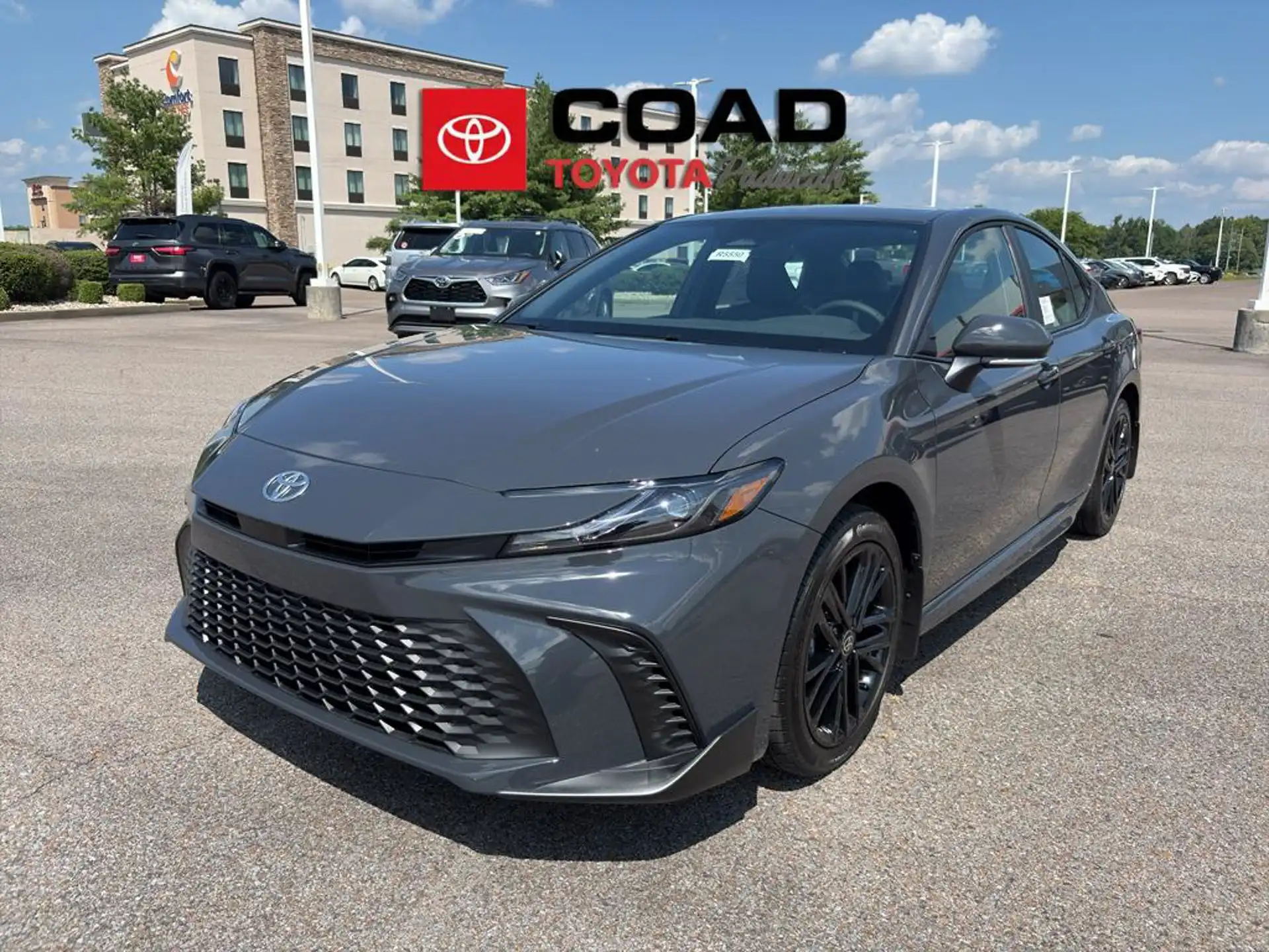 2026 Toyota Camry SE AWD Hybrid's photo