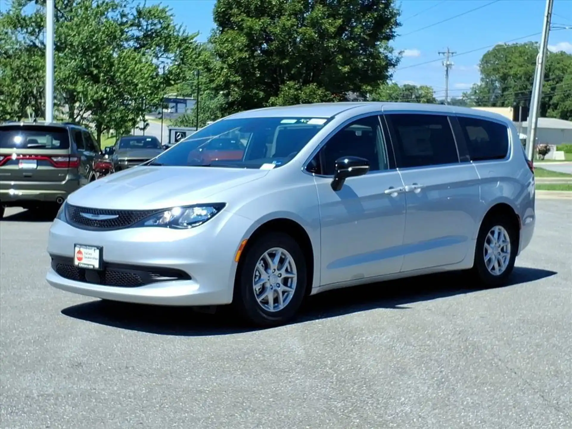 2026 Chrysler Voyager LX's photo