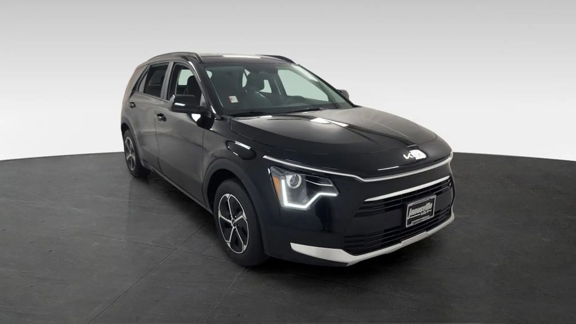 2026 Kia Niro LX HEV's photo