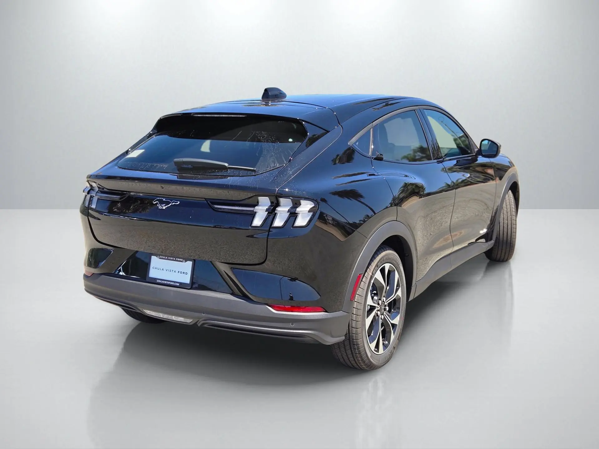 2026 Ford Mustang-Mach-e Select photo 4