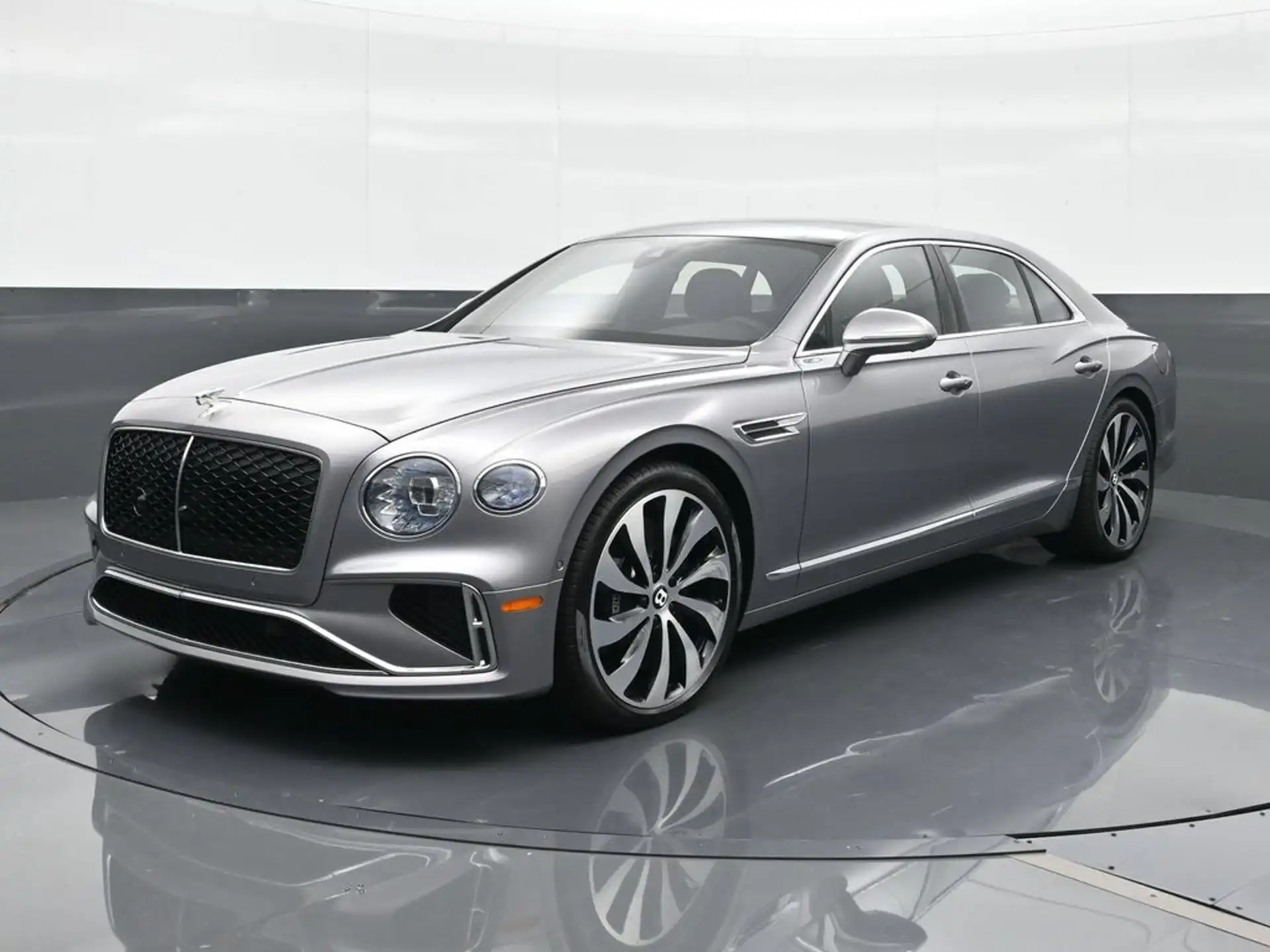2026 Bentley Flying Spur's photo
