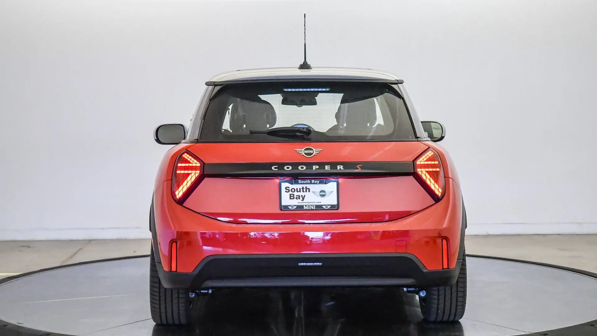 2026 MINI Hardtop Cooper S photo 3