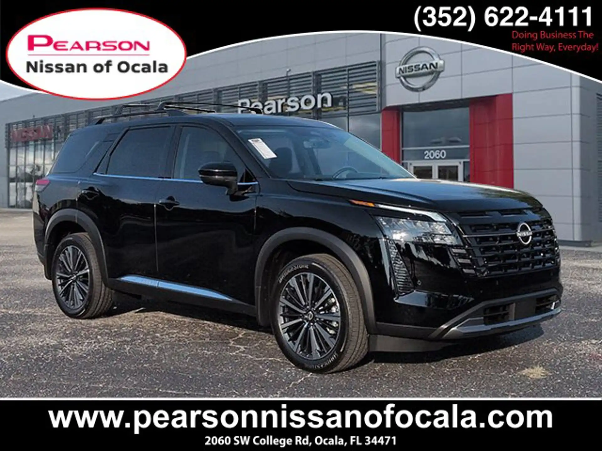 2026 Nissan Pathfinder Platinum 4WD's photo