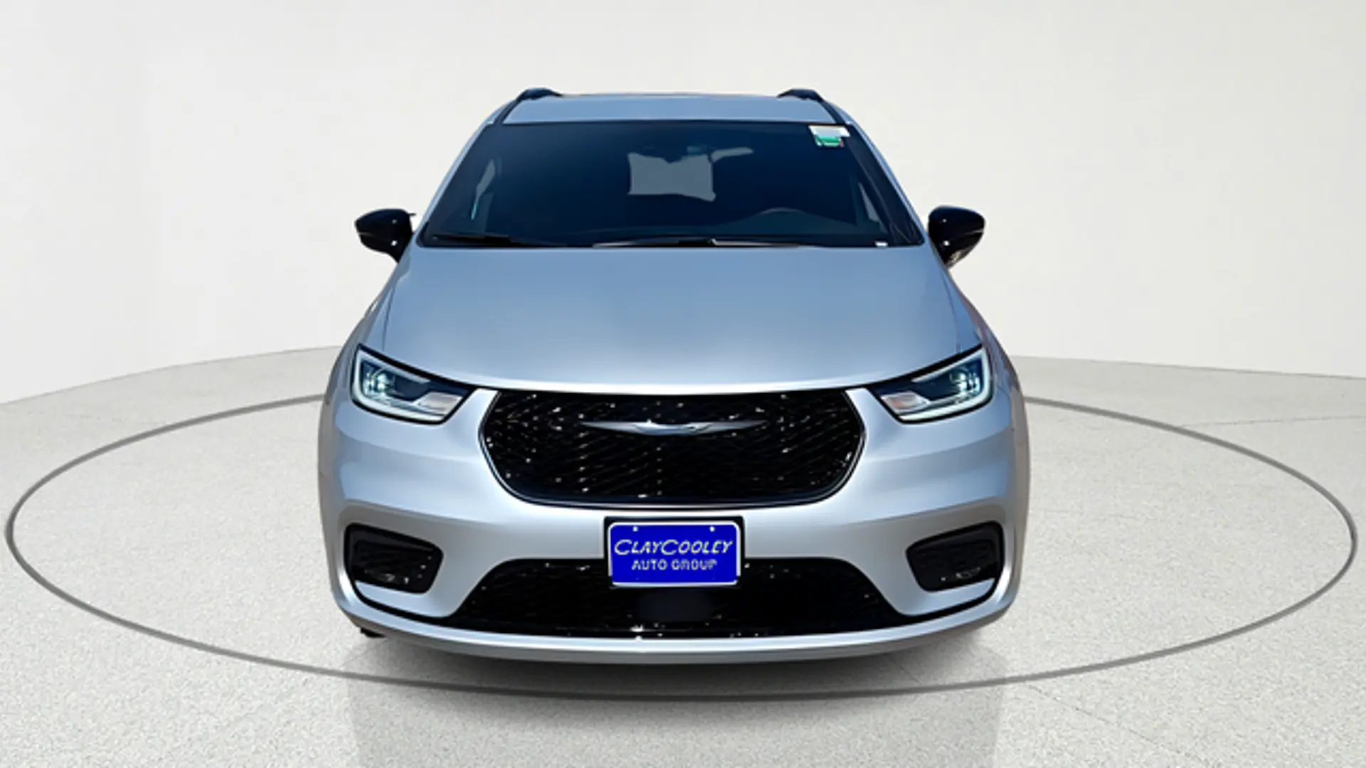 2026 Chrysler Pacifica Select photo 3