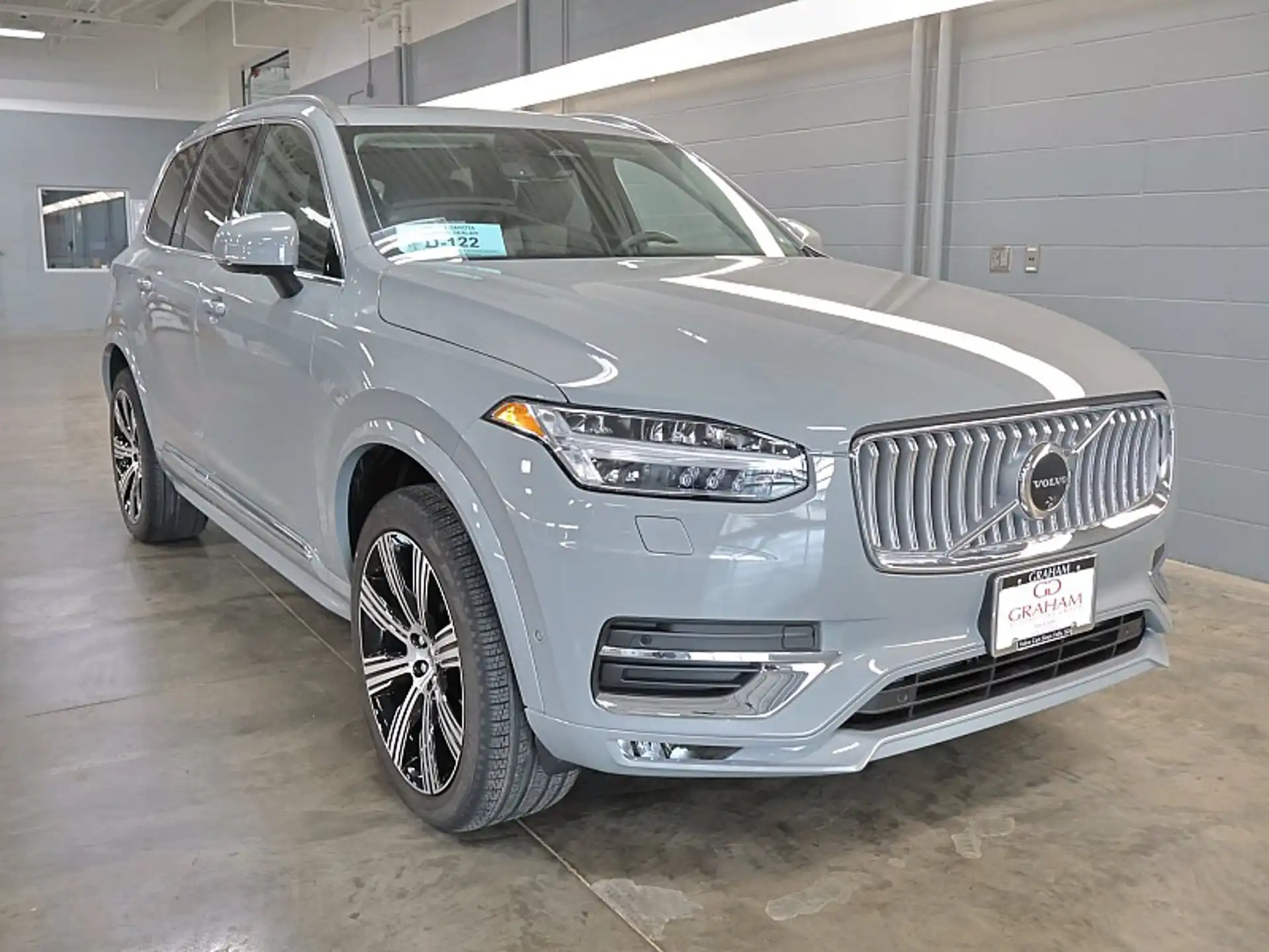 2025 Volvo XC90 B6 Plus Bright 7-Seater 4WD's photo