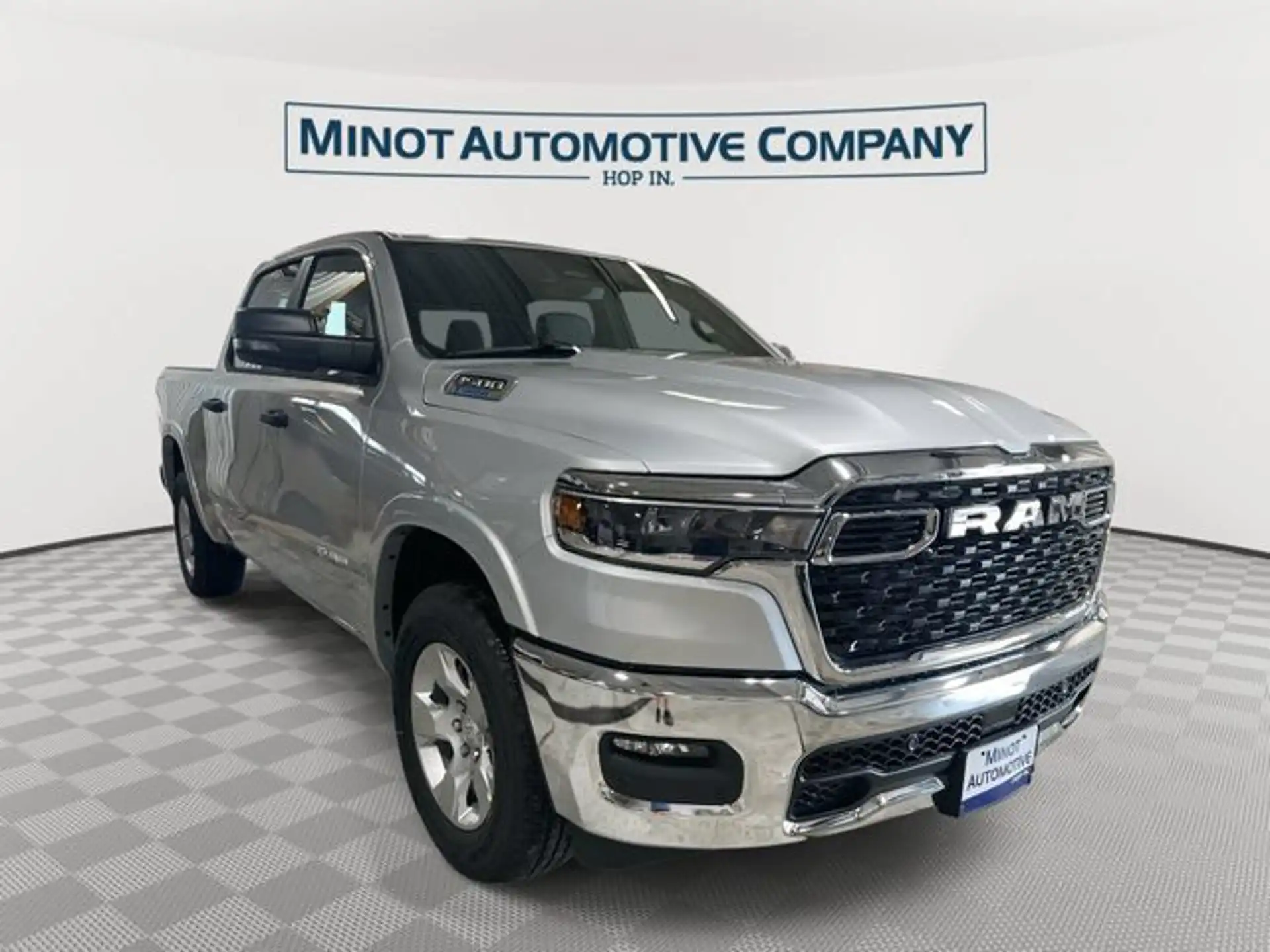 2026 RAM 1500 Big Horn/Lone Star 4x4 Crew Cab 5'7's photo