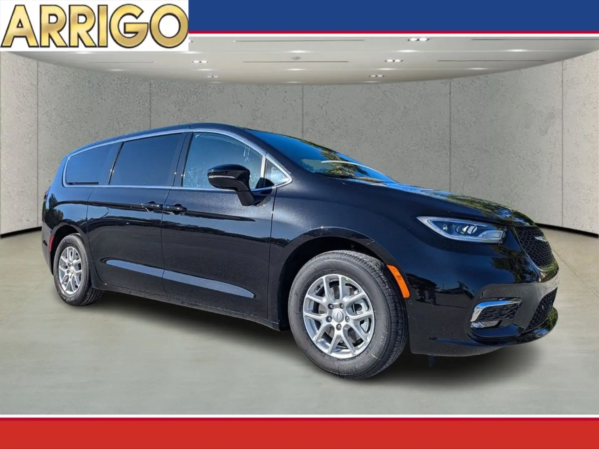 2026 Chrysler Pacifica Select photo 1