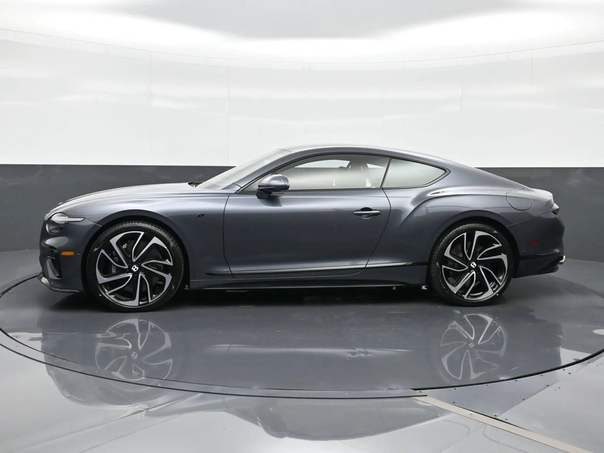 2026 Bentley Continental GT Base photo 5
