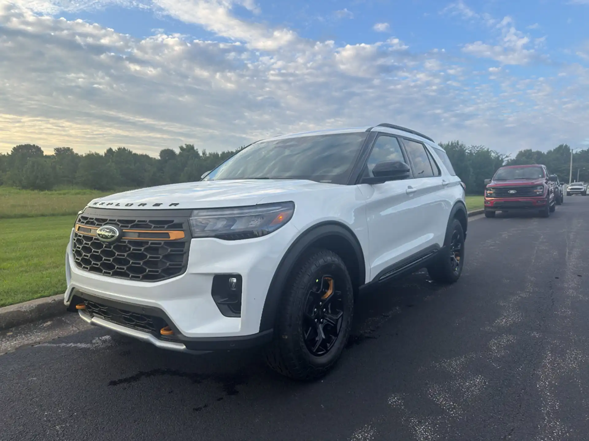 2026 Ford Explorer Tremor 4WD's photo