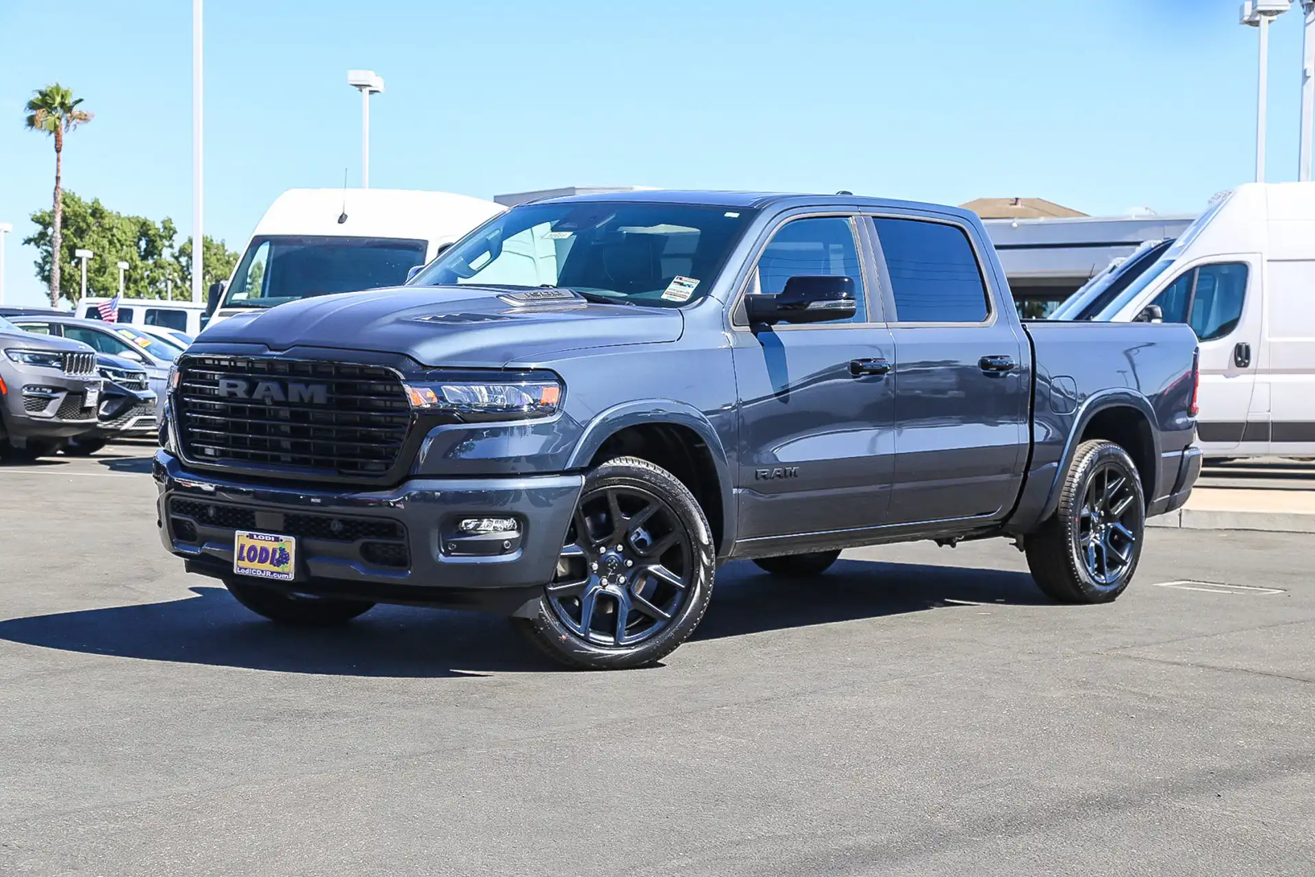 2026 RAM 1500 Laramie 4x4 Crew Cab 5'7's photo