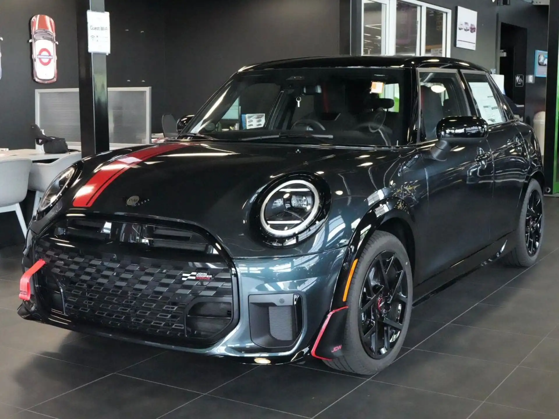 2026 MINI Hardtop Cooper S's photo