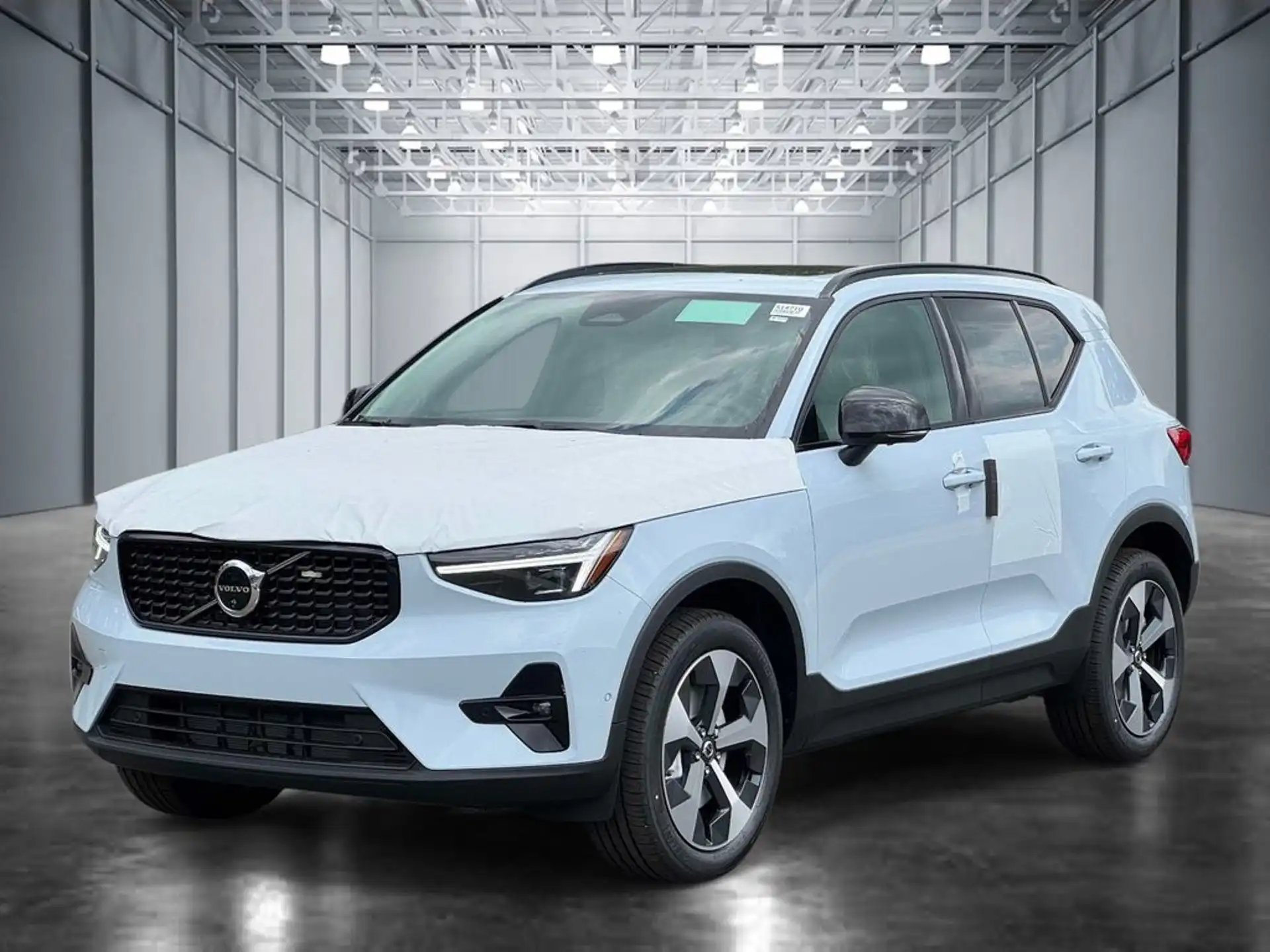 2026 Volvo XC40 B4 Plus Dark FWD's photo