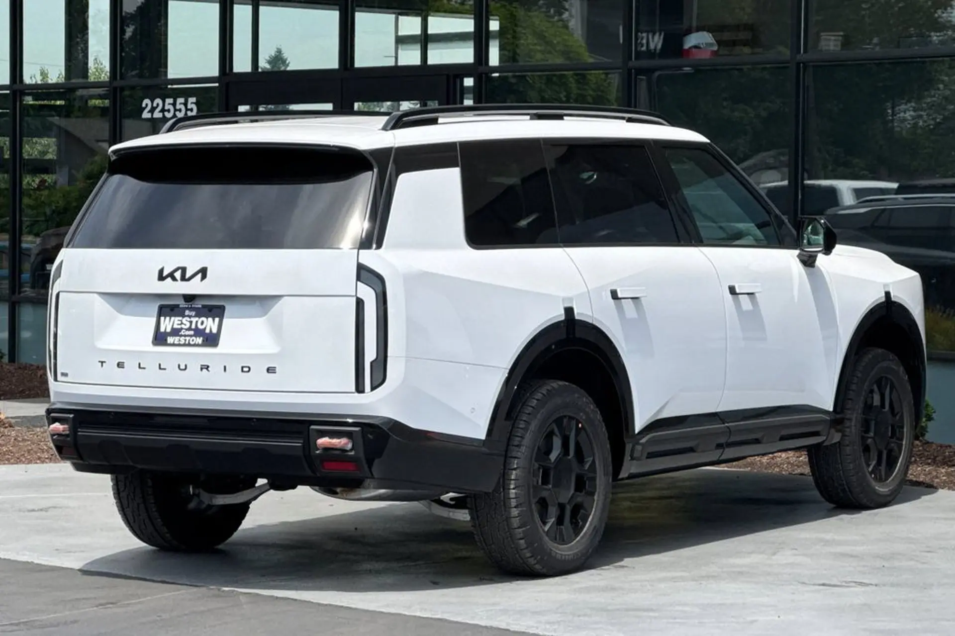 2027 Kia Telluride X-Pro SX AWD photo 4