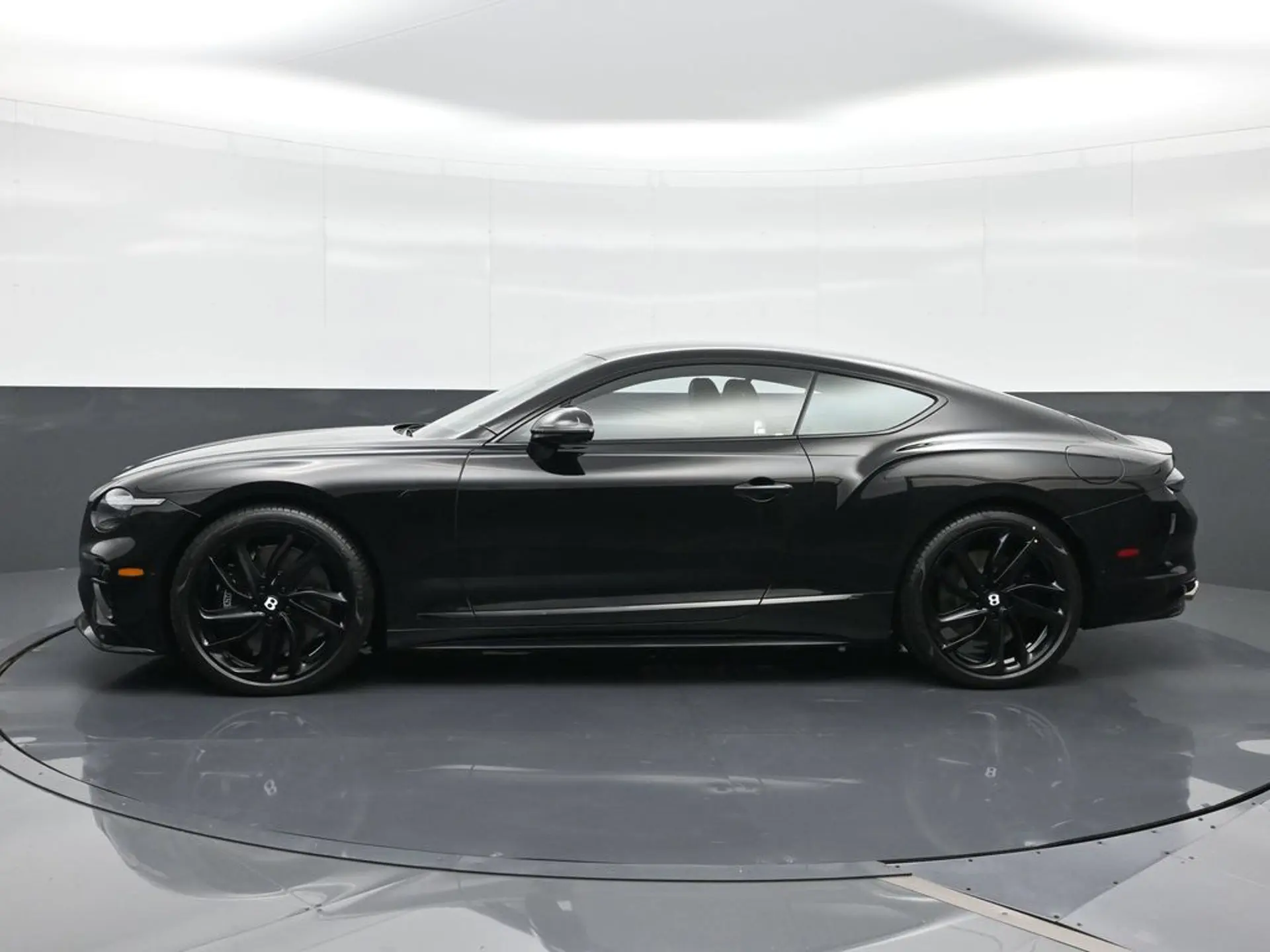 2026 Bentley Continental GT Base photo 5
