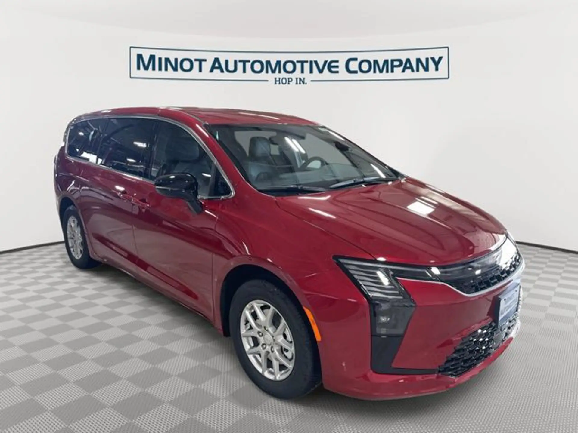 2027 Chrysler Pacifica Select photo 1