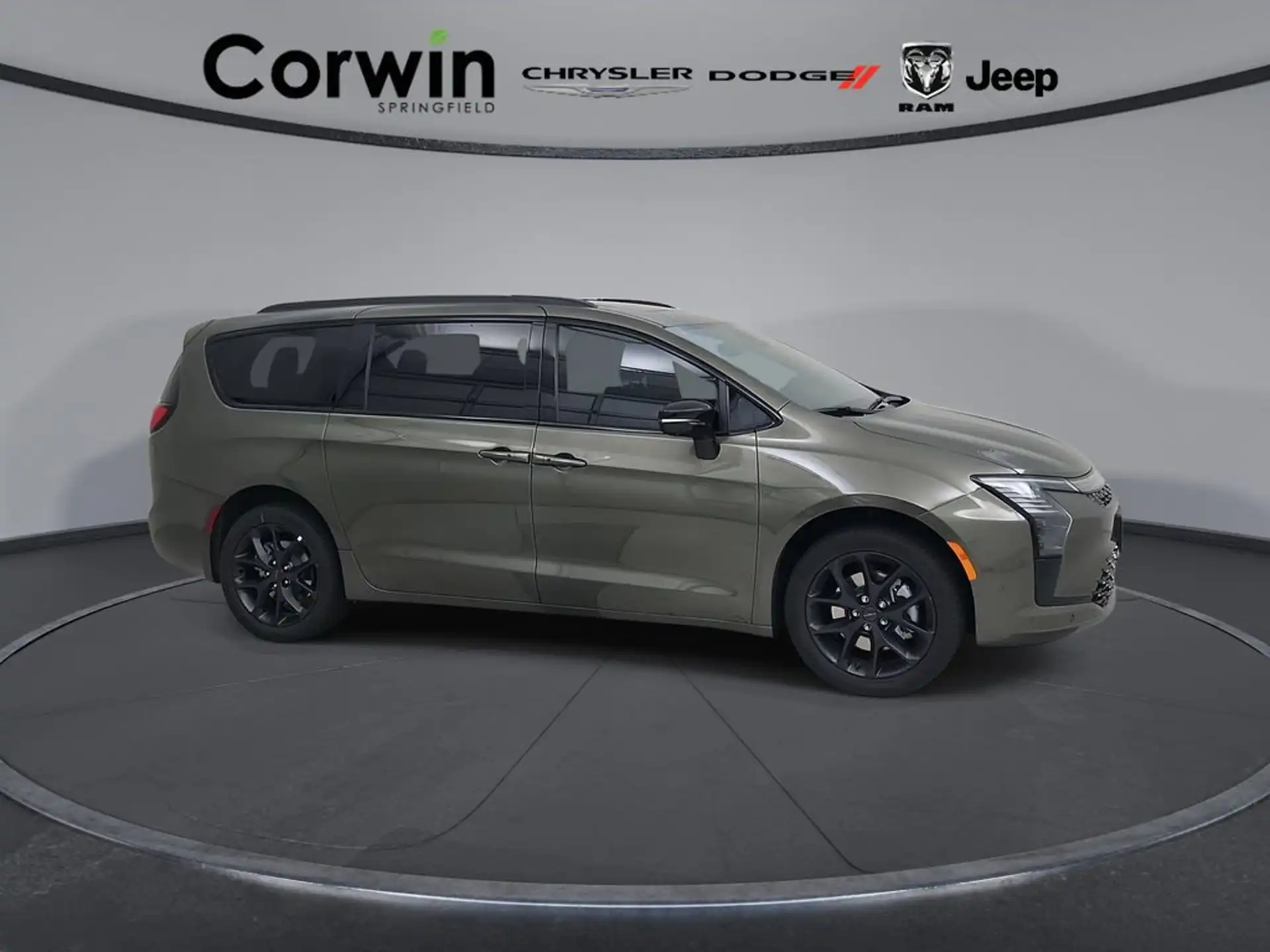 2027 Chrysler Pacifica Limited AWD's photo