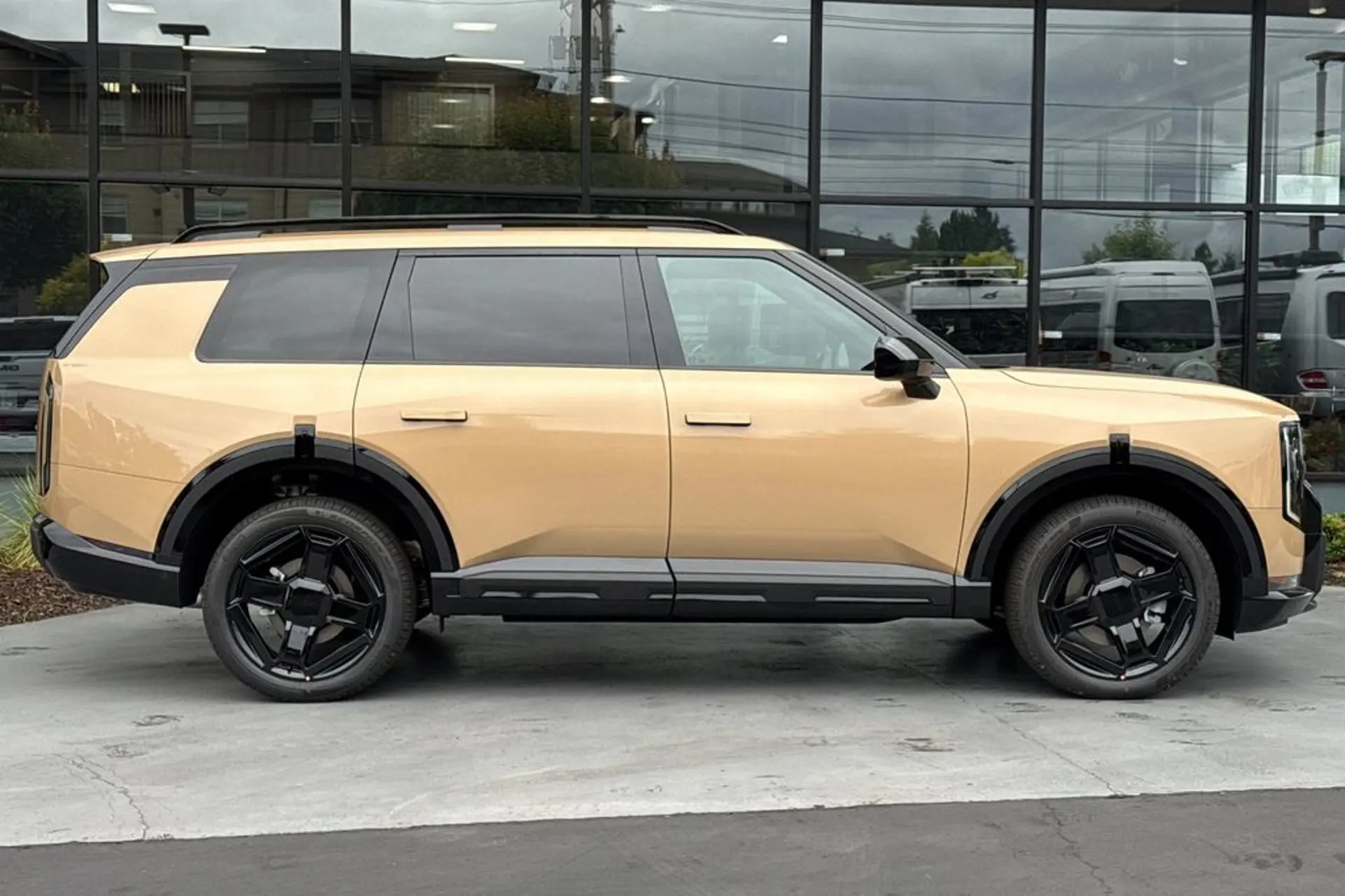 2027 Kia Telluride X-Line EX AWD photo 3