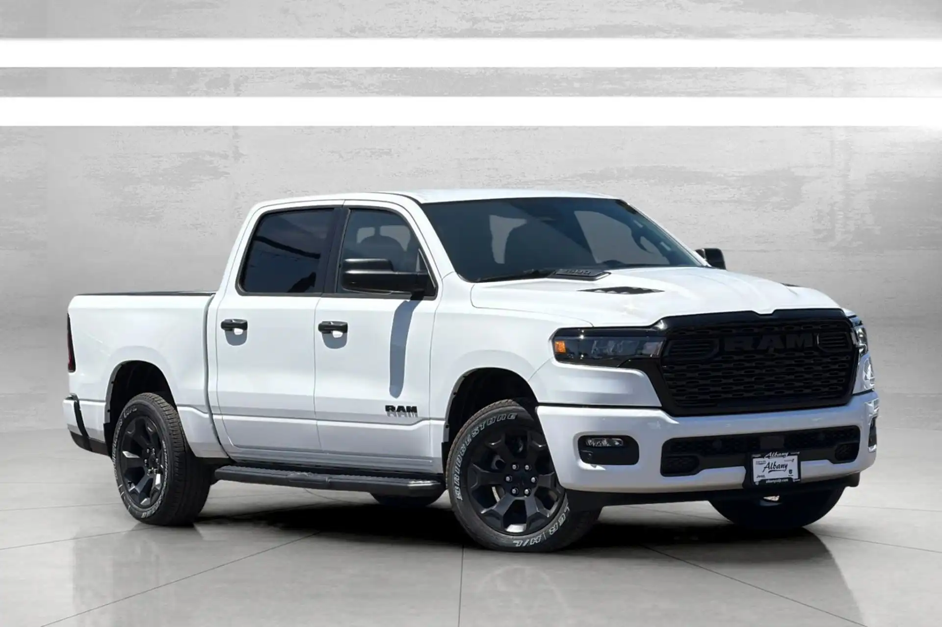 2026 RAM 1500 Express 4x4 Crew Cab 5'7's photo