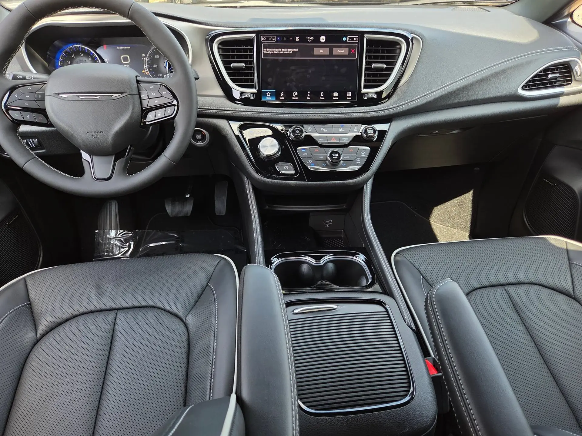 2027 Chrysler Pacifica Limited photo 5