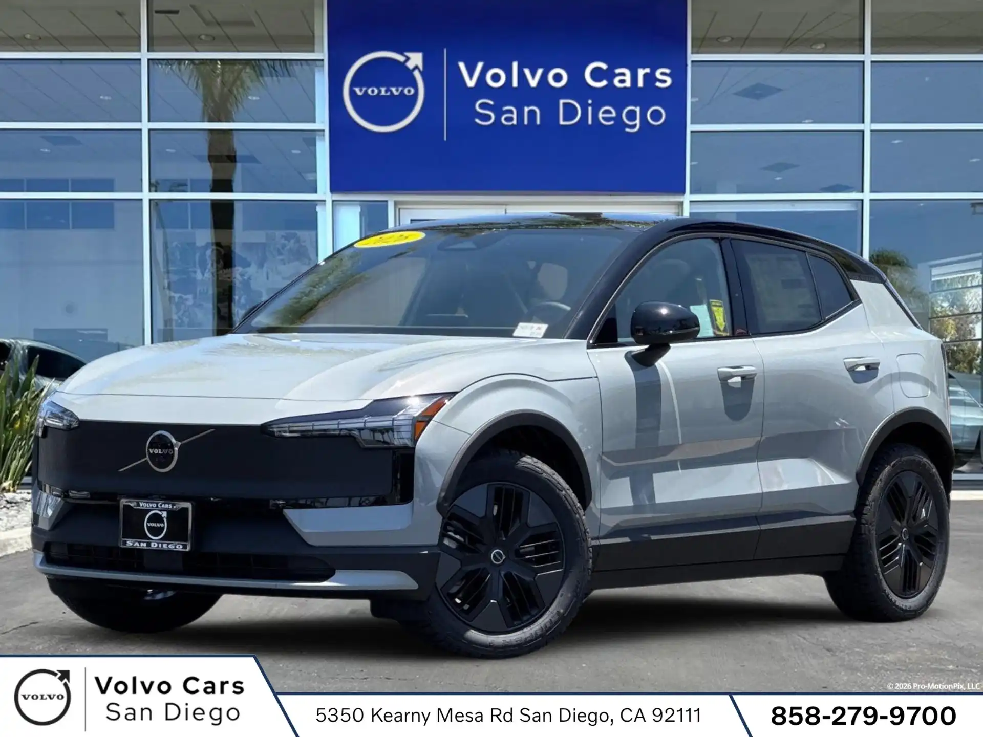 2026 Volvo EX30 Twin Motor Cross Country Ultra's photo