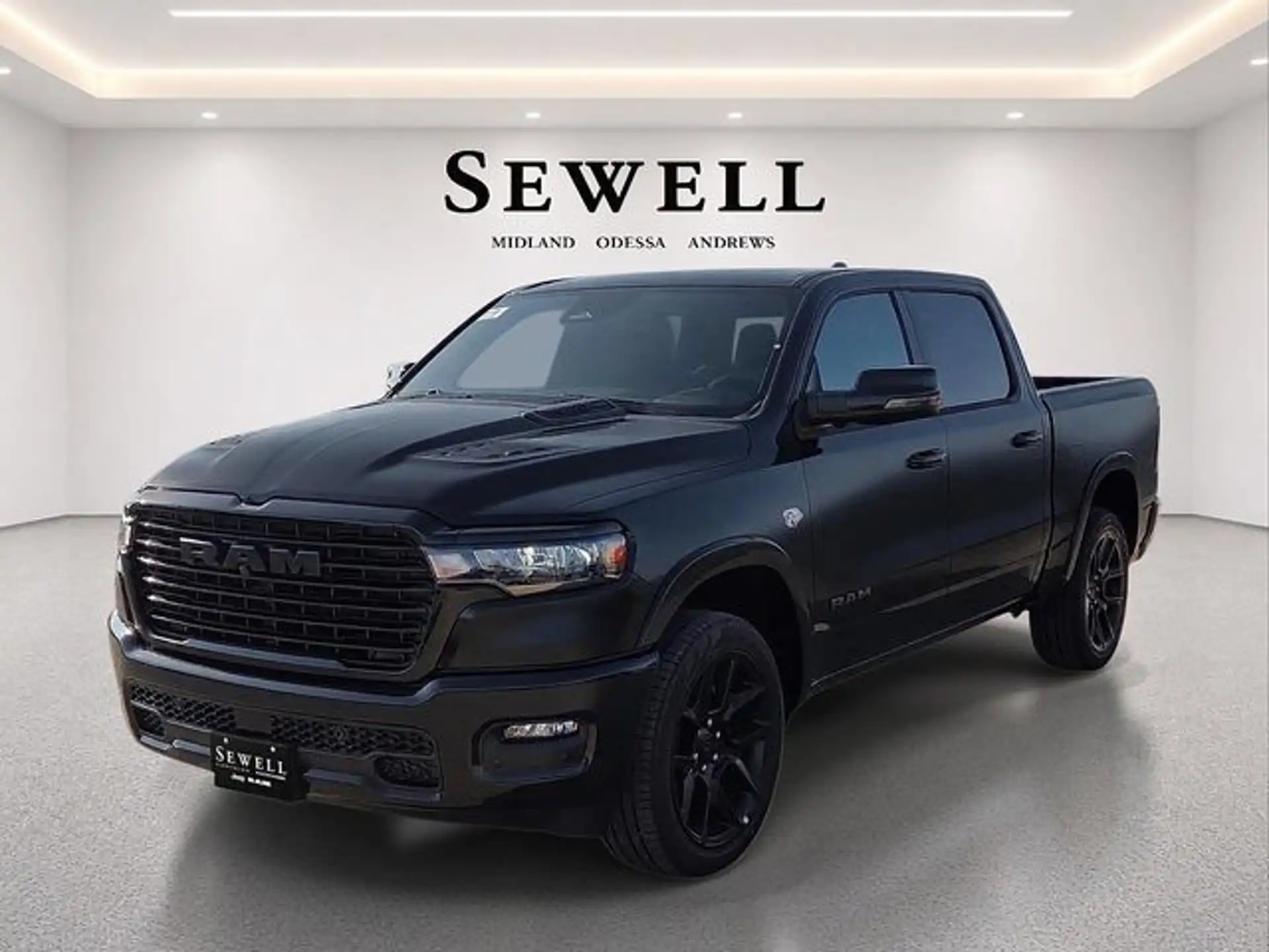 2026 RAM 1500 Laramie 4x4 Crew Cab 5'7's photo