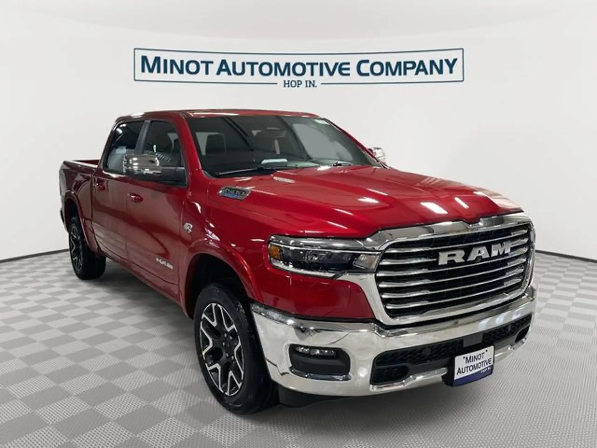 2026 RAM 1500 Laramie 4x4 Crew Cab 5'7's photo