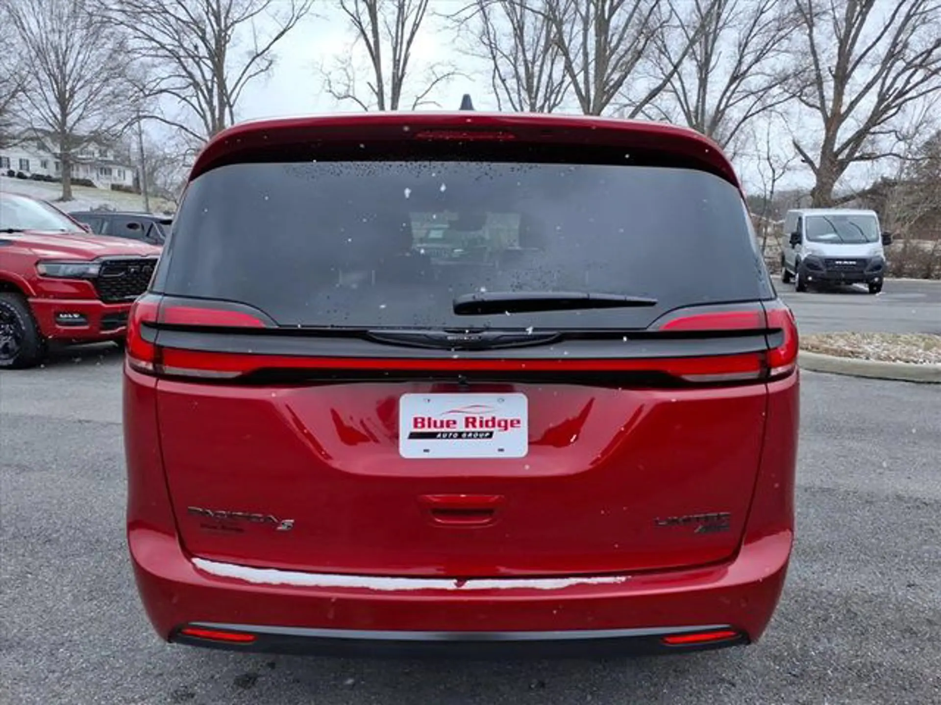 2026 Chrysler Pacifica Limited AWD photo 5