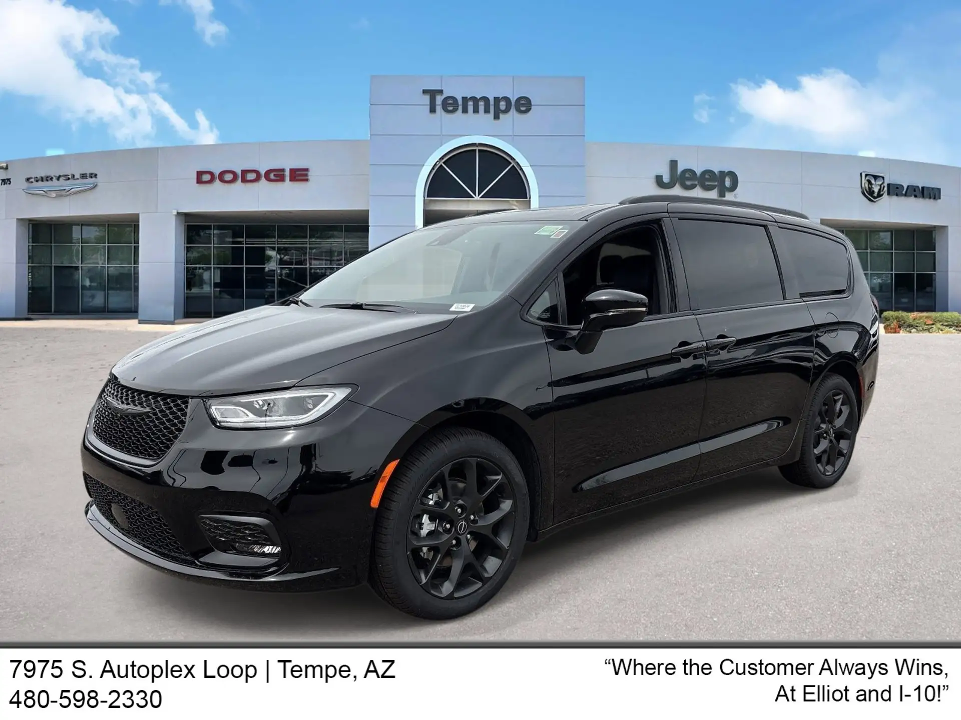 2026 Chrysler Pacifica Select photo 1