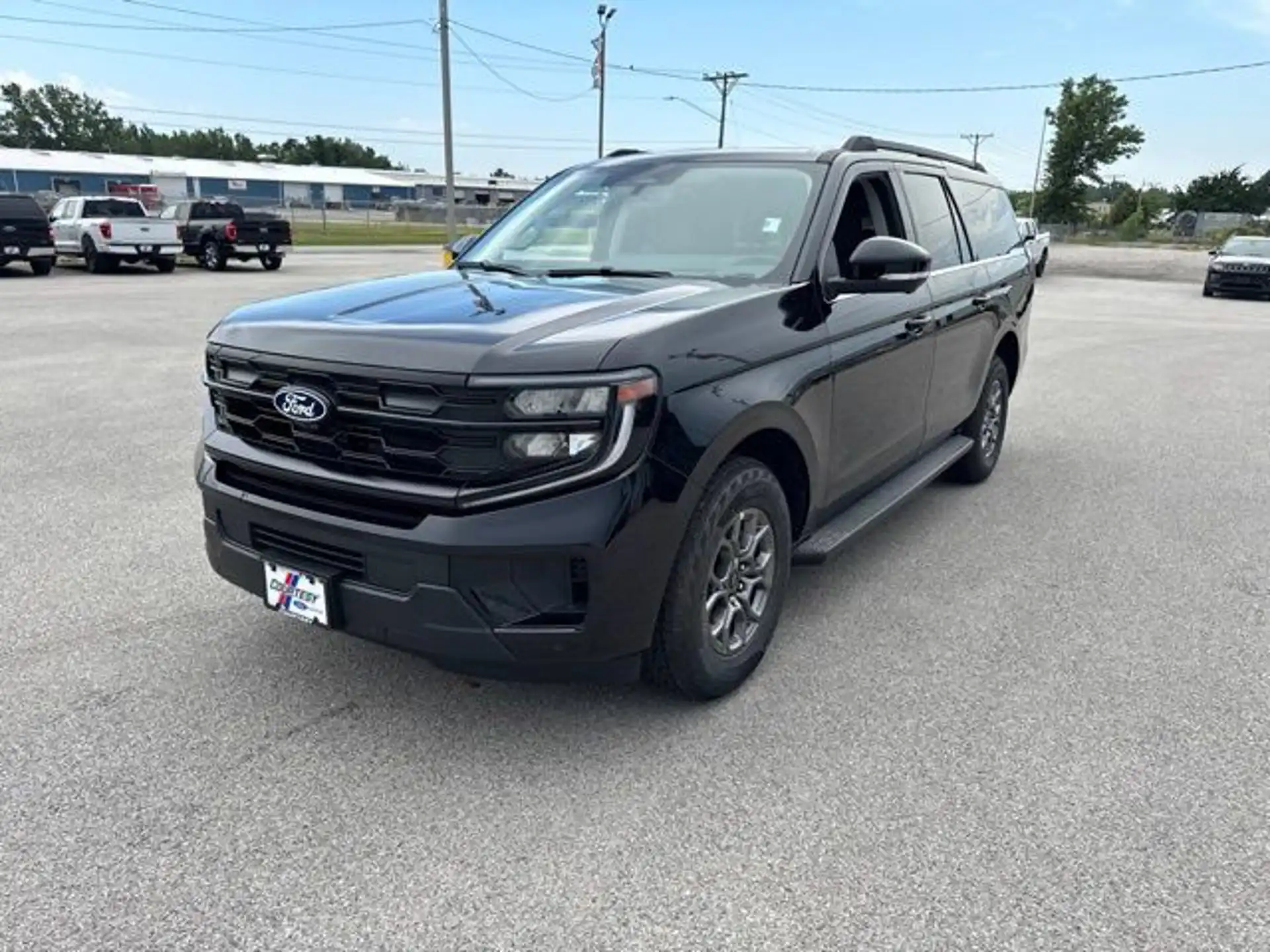 2027 Ford Expedition Active MAX 4x4's photo