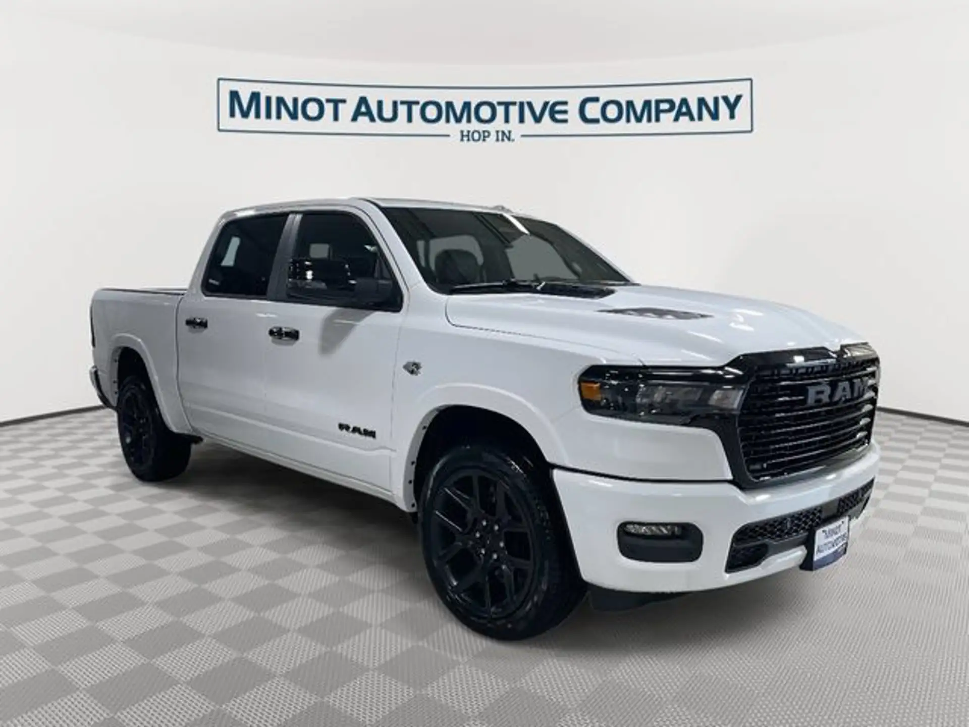 2026 RAM 1500 Laramie 4x4 Crew Cab 5'7's photo