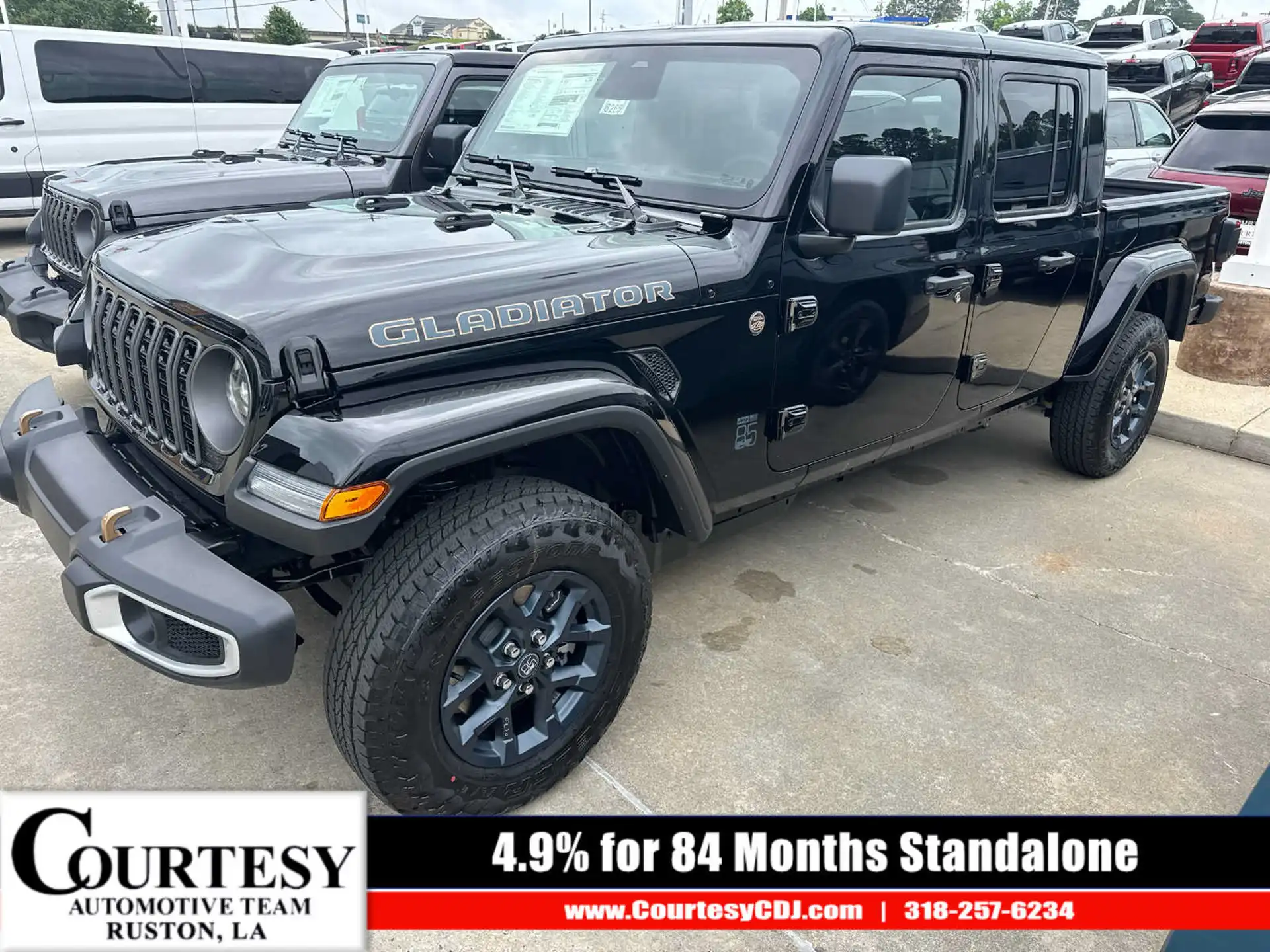 2026 Jeep Gladiator 85th Anniversary Edition Auto's photo